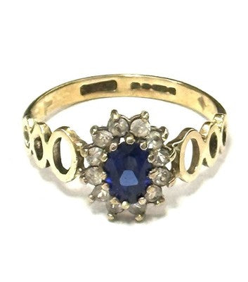 Pretty Vintage Synthetic Blue & White CZ Gem Halo 9ct Gold Ring