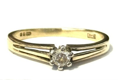 Cute Vintage Diamond Solitaire Size H 1/2 Gold Ring
