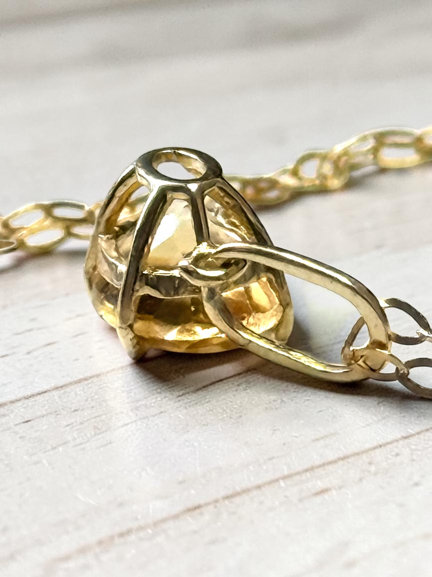 New AA Oval Cut 1.2ct Citrine 9ct Gold Pendant & 18" 9ct Gold Chain