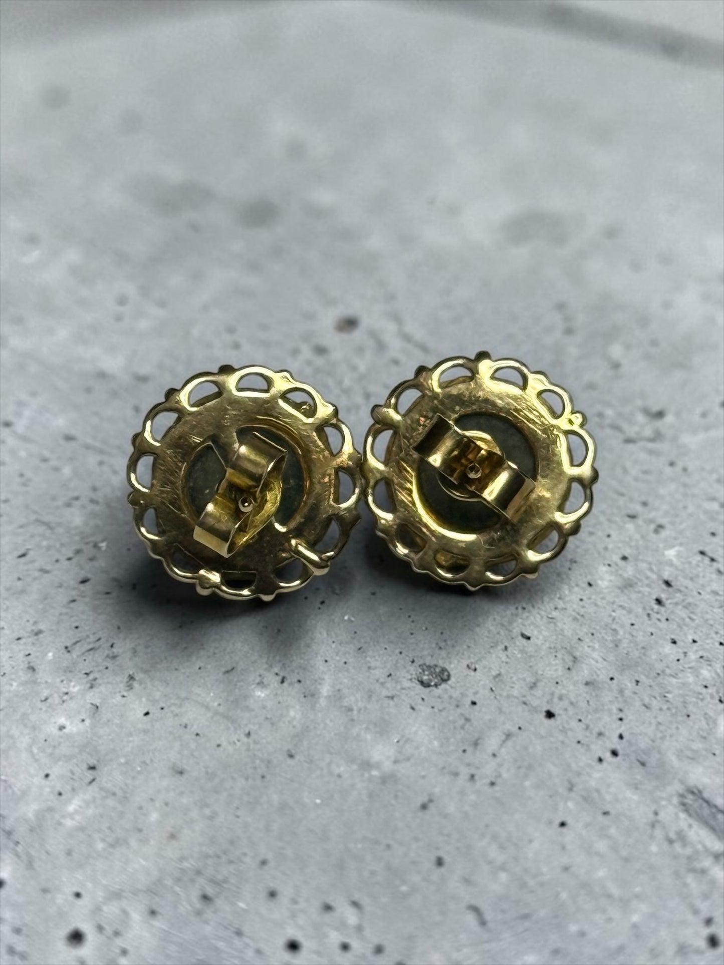 Stunning Vintage Filigree Moss Agate 9k Gold Earring Studs