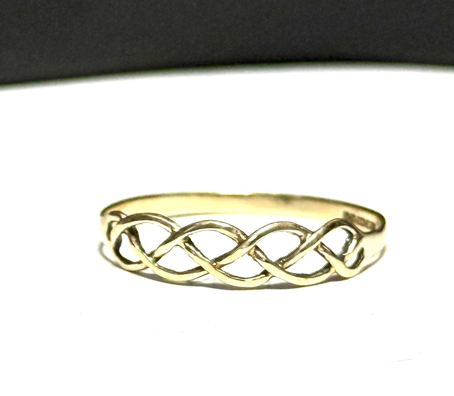 Simple Vintage 9ct Gold Twist Lattice Stacking Ring Size U