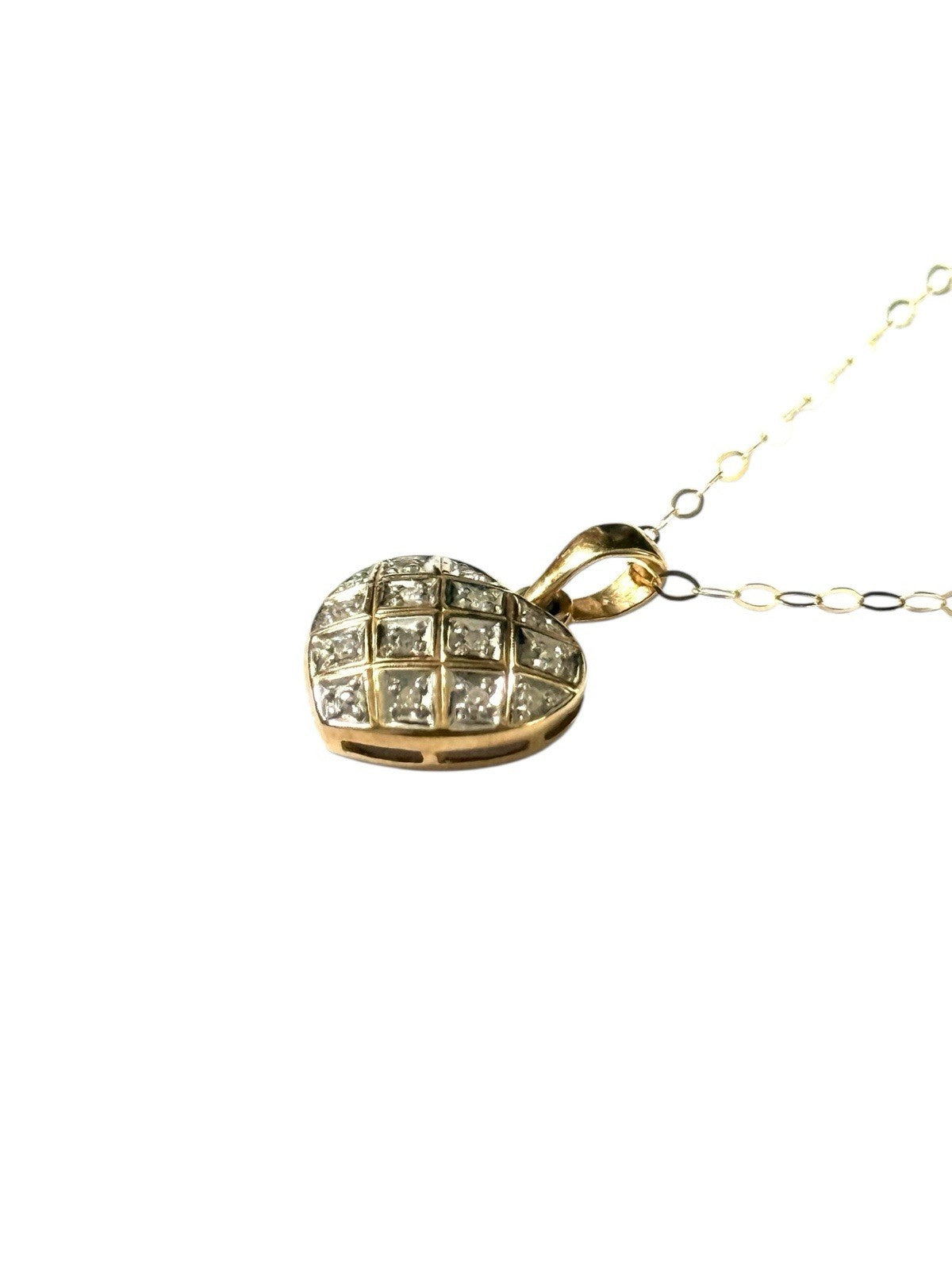15 Diamond Heart Gold Pendant & Chain
