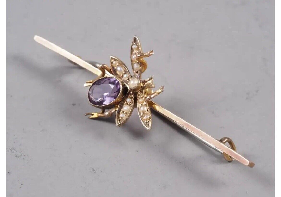 Vintage 9ct Gold Gem Stone Bug Bar Brooch