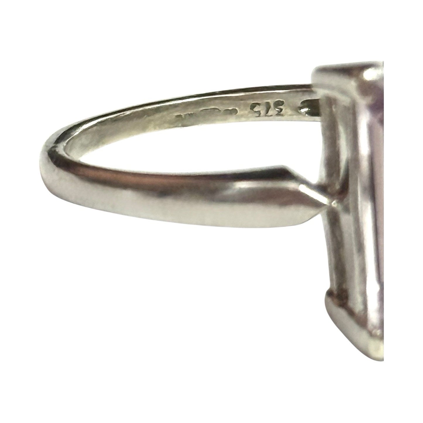 Devine Pink Lavender Amethyst Solitaire Baguette Cut White Gold Ring