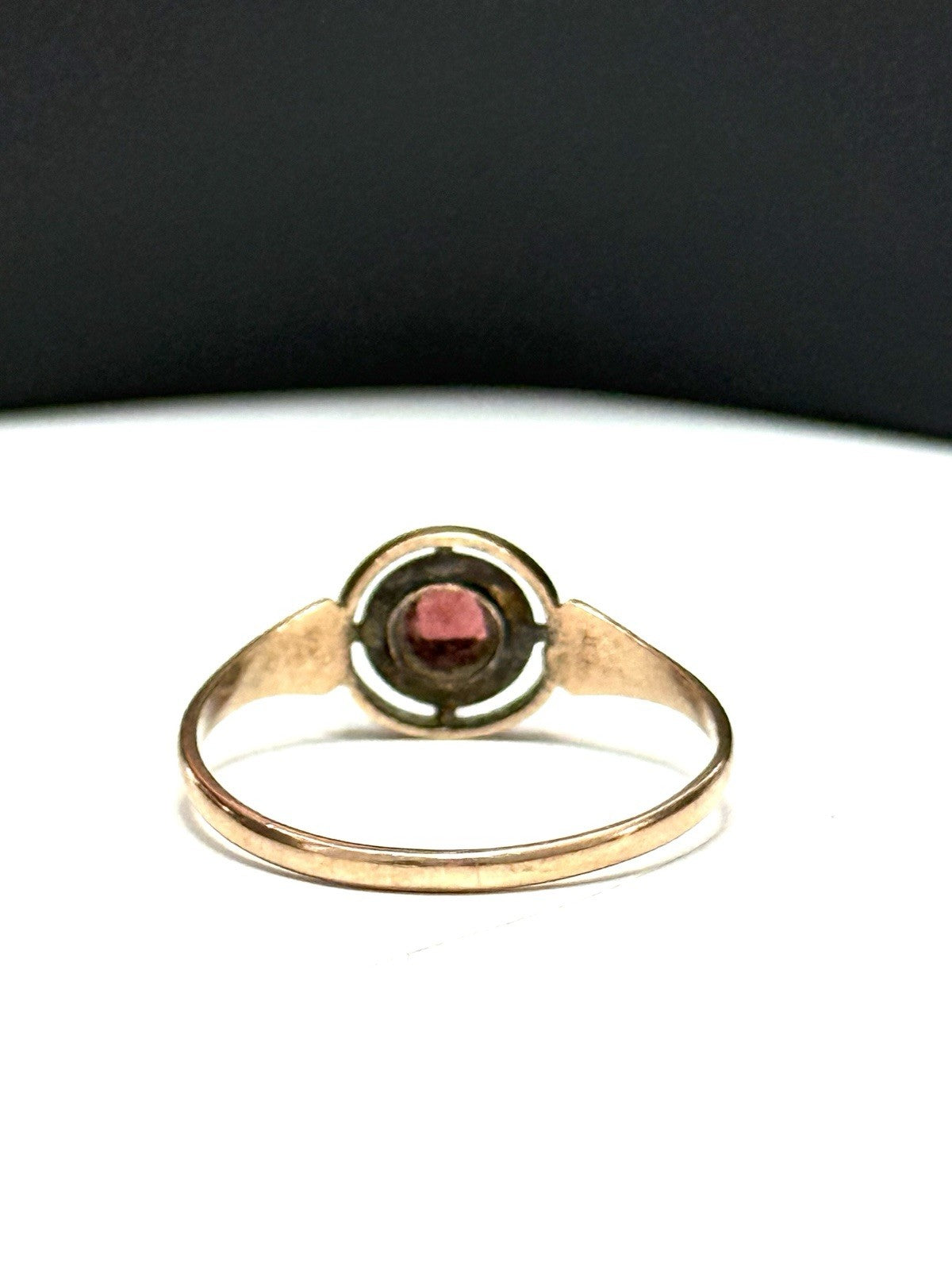 Antique Chester 1917 Garnet Solitaire Gold Ring