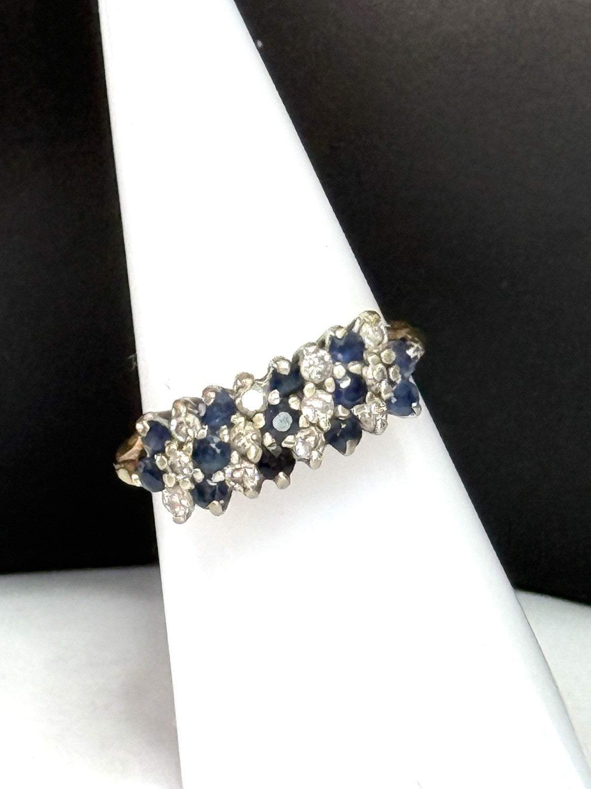 Sparkling Vintage Diamond & Sapphire Cluster Gold Ring