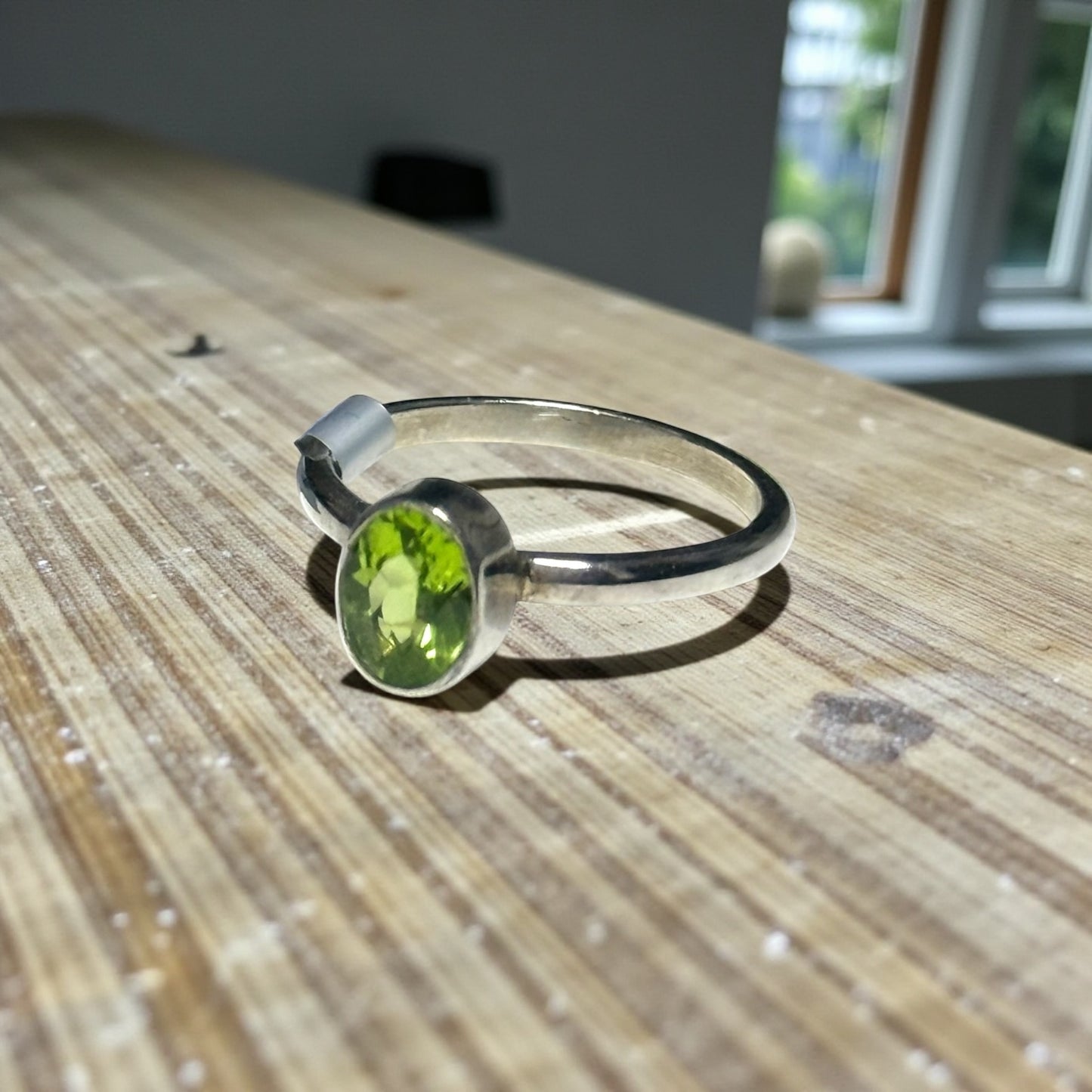 New Peridot Solitaire Silver Ring Size L - CSC