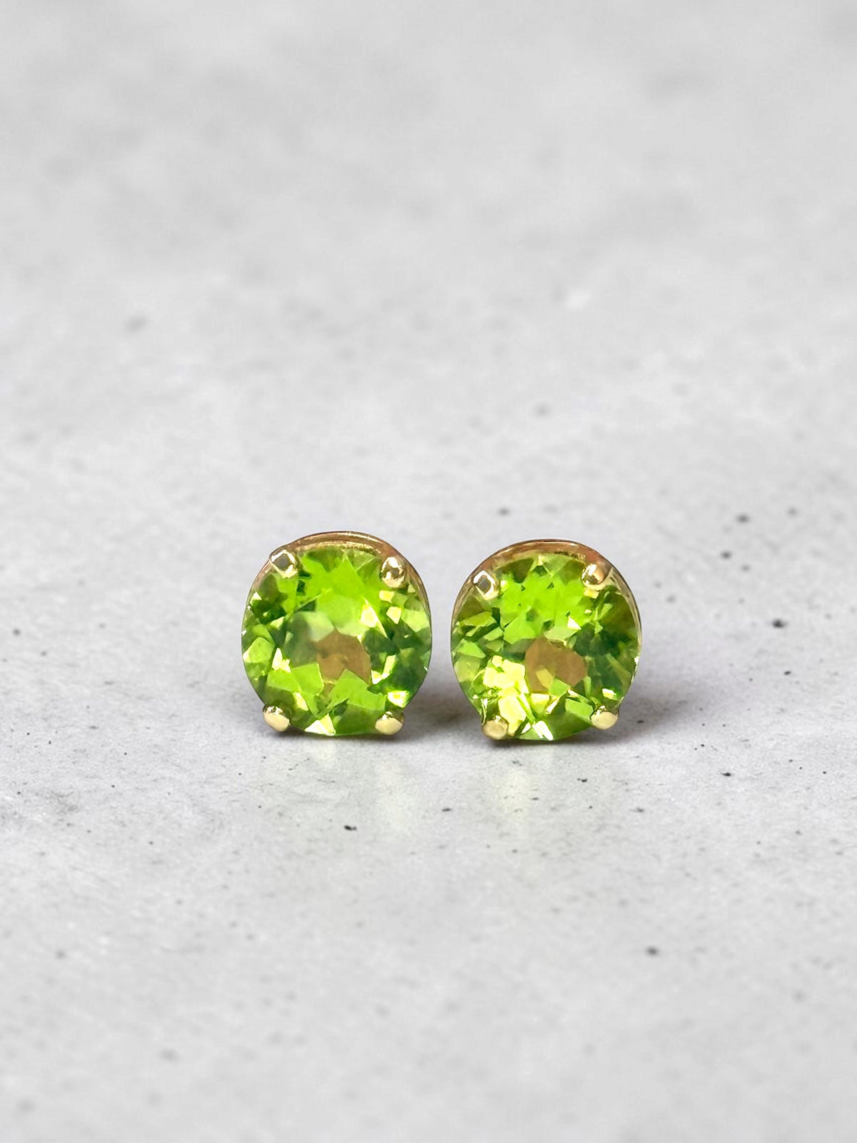 Peridot 1.68ct Round Cut 10k Gold Stud Earrings