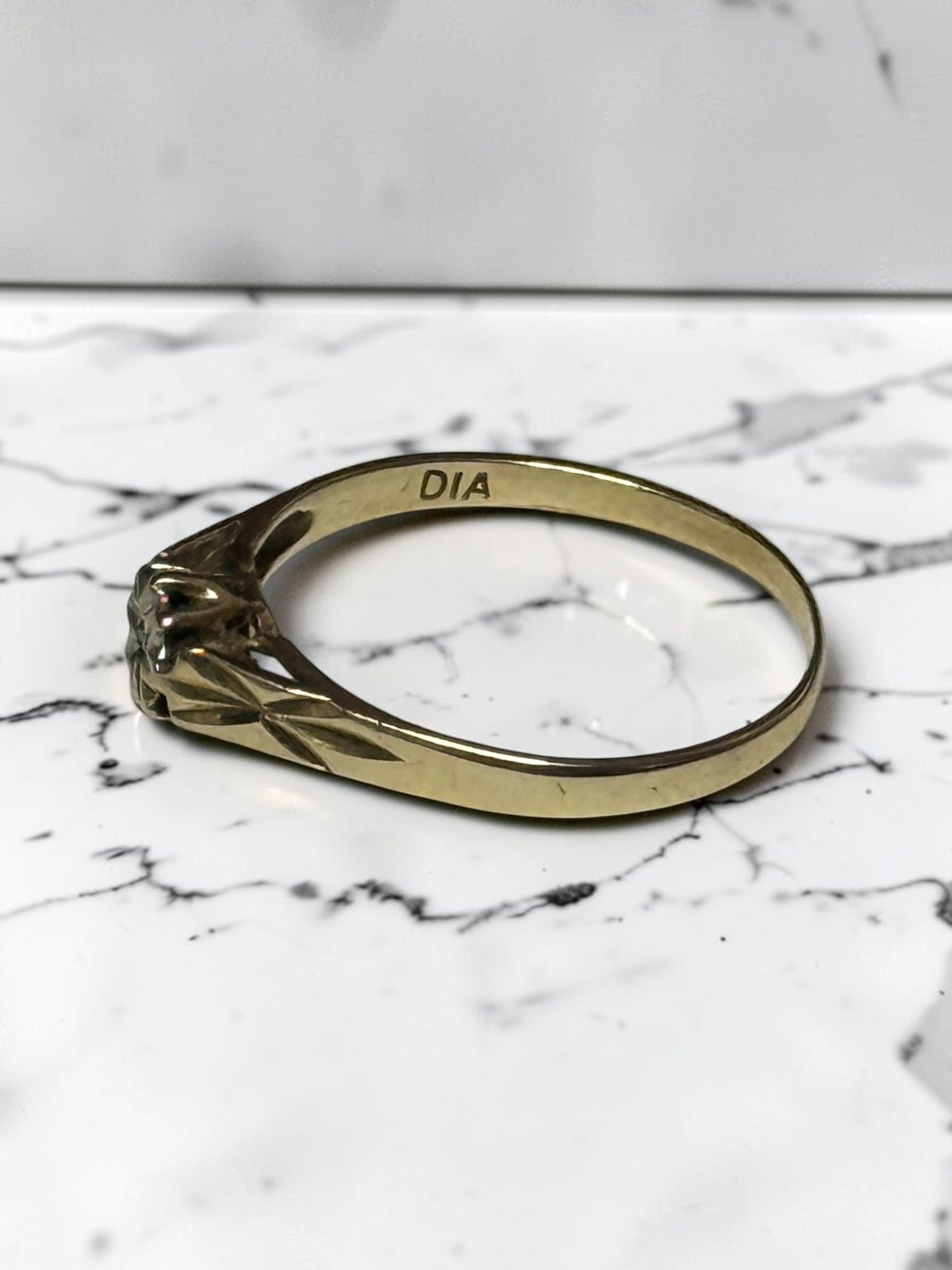 Vintage Diamond 9k Gold Solitaire Ring Size N