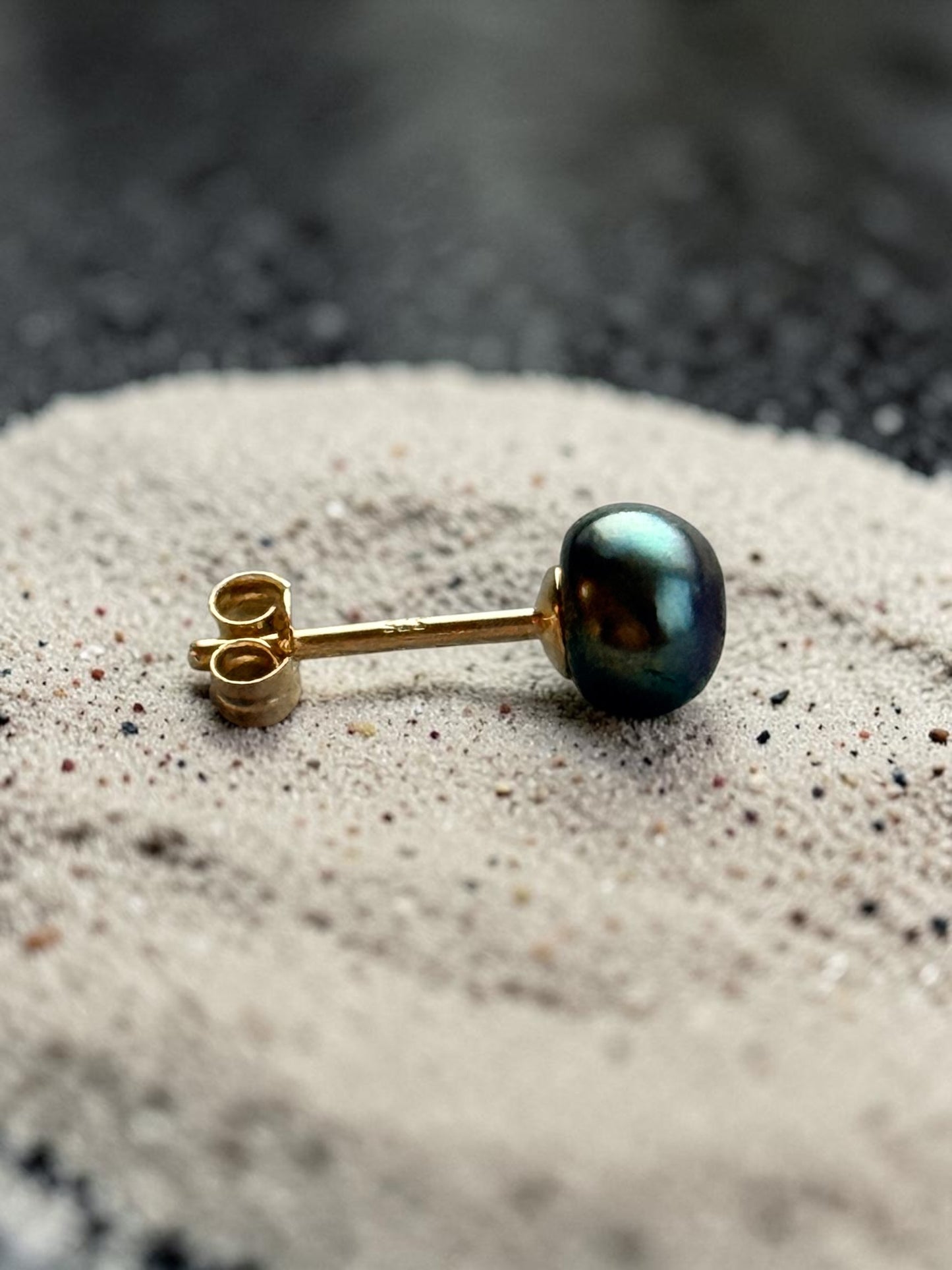 Genuine 5mm Freshwater Peacock Cultured Pearl 9ct Gold Earring Studs 1 Carat Approx
