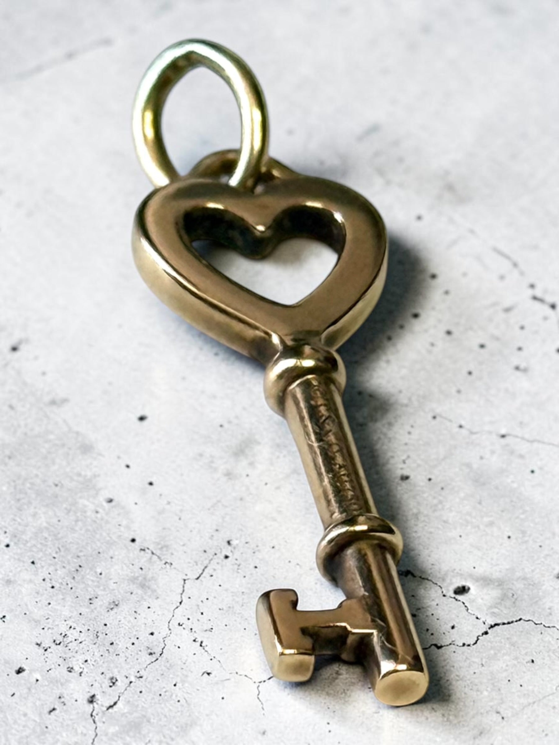 18ct Gold Tiffany & Co Key Pendant