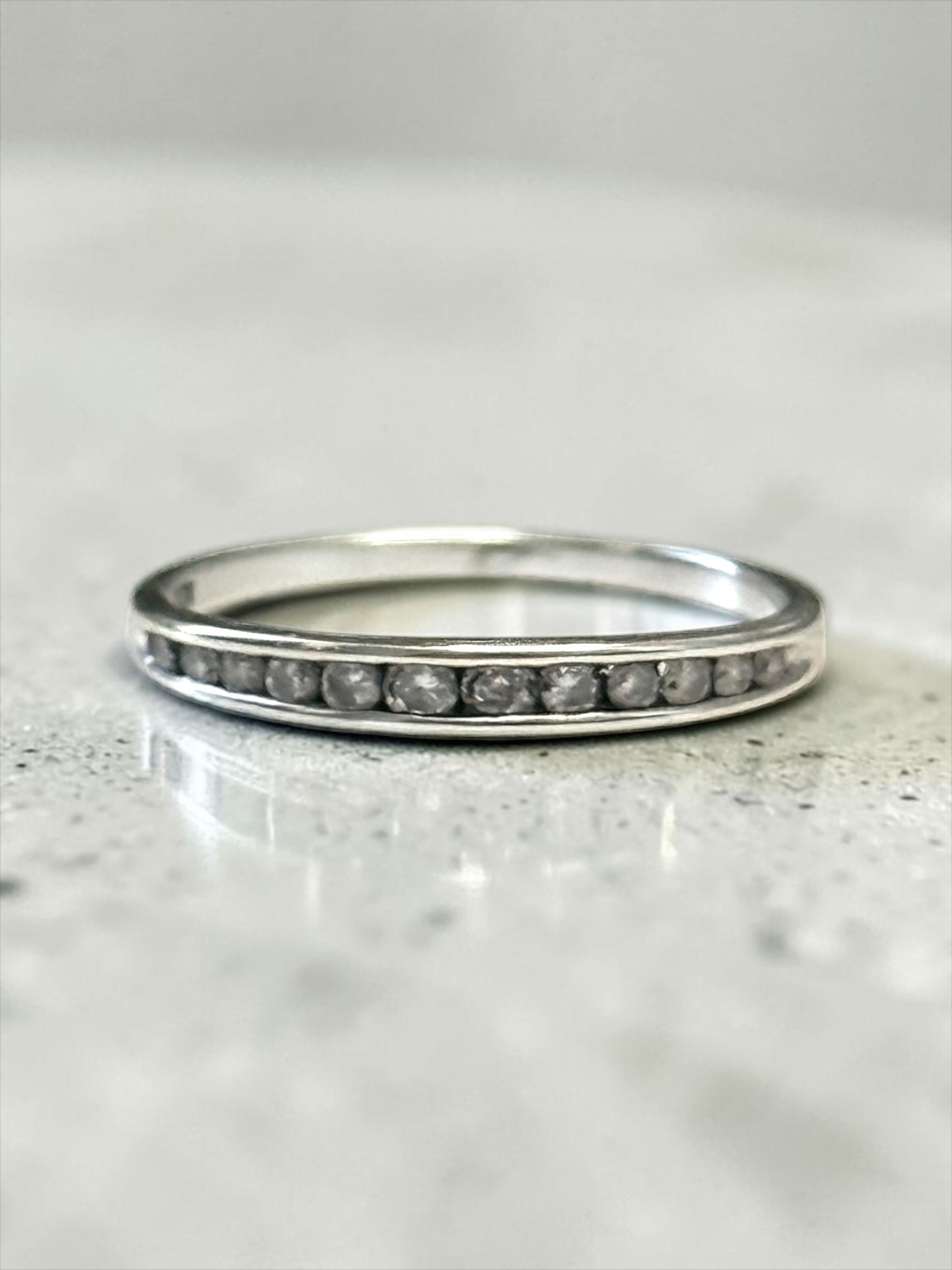 Vintage 0.25ct Diamond White Gold Channel Set Ring Size O