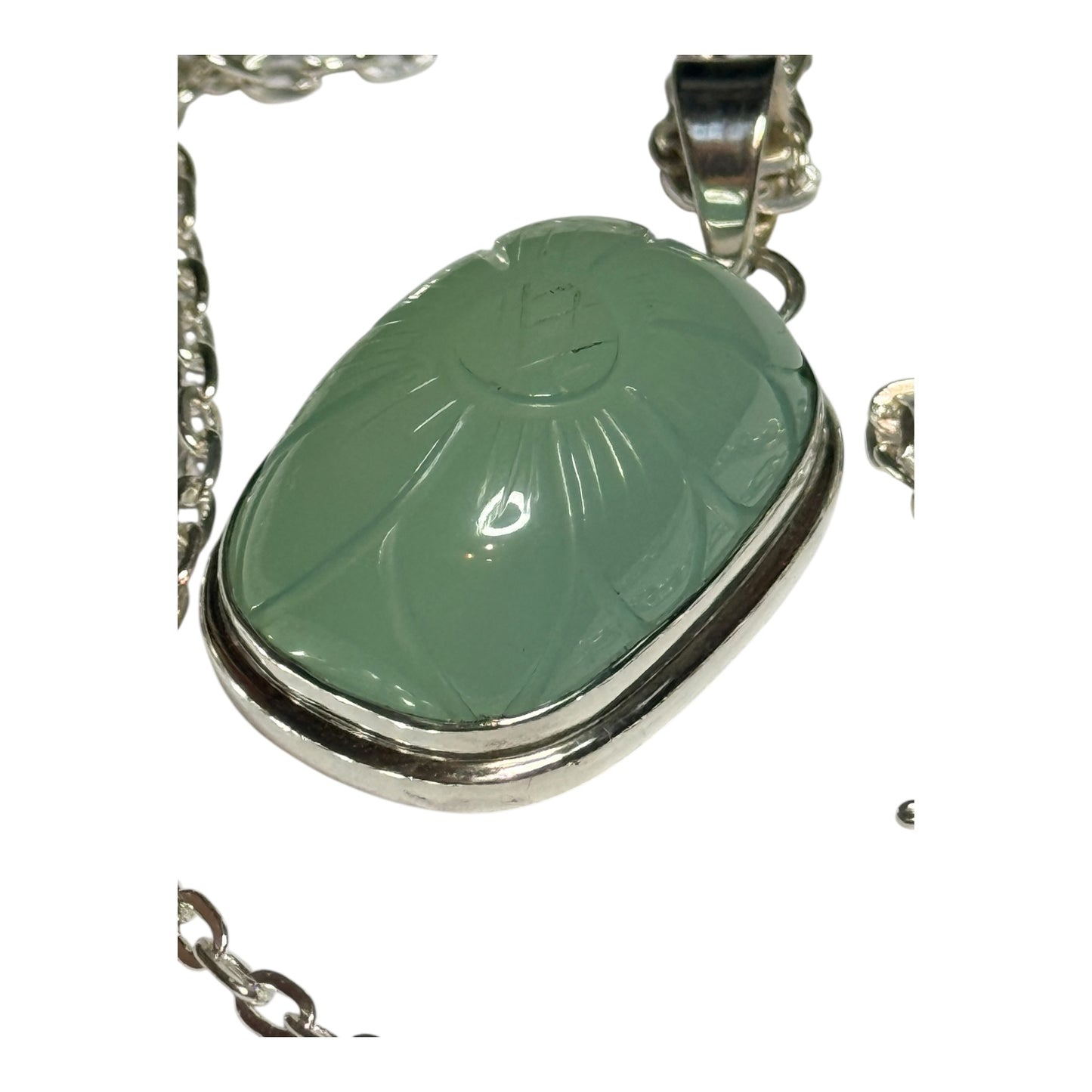 Retro Style Carved 66 Carat Nephrite Silver Pendant & Chain