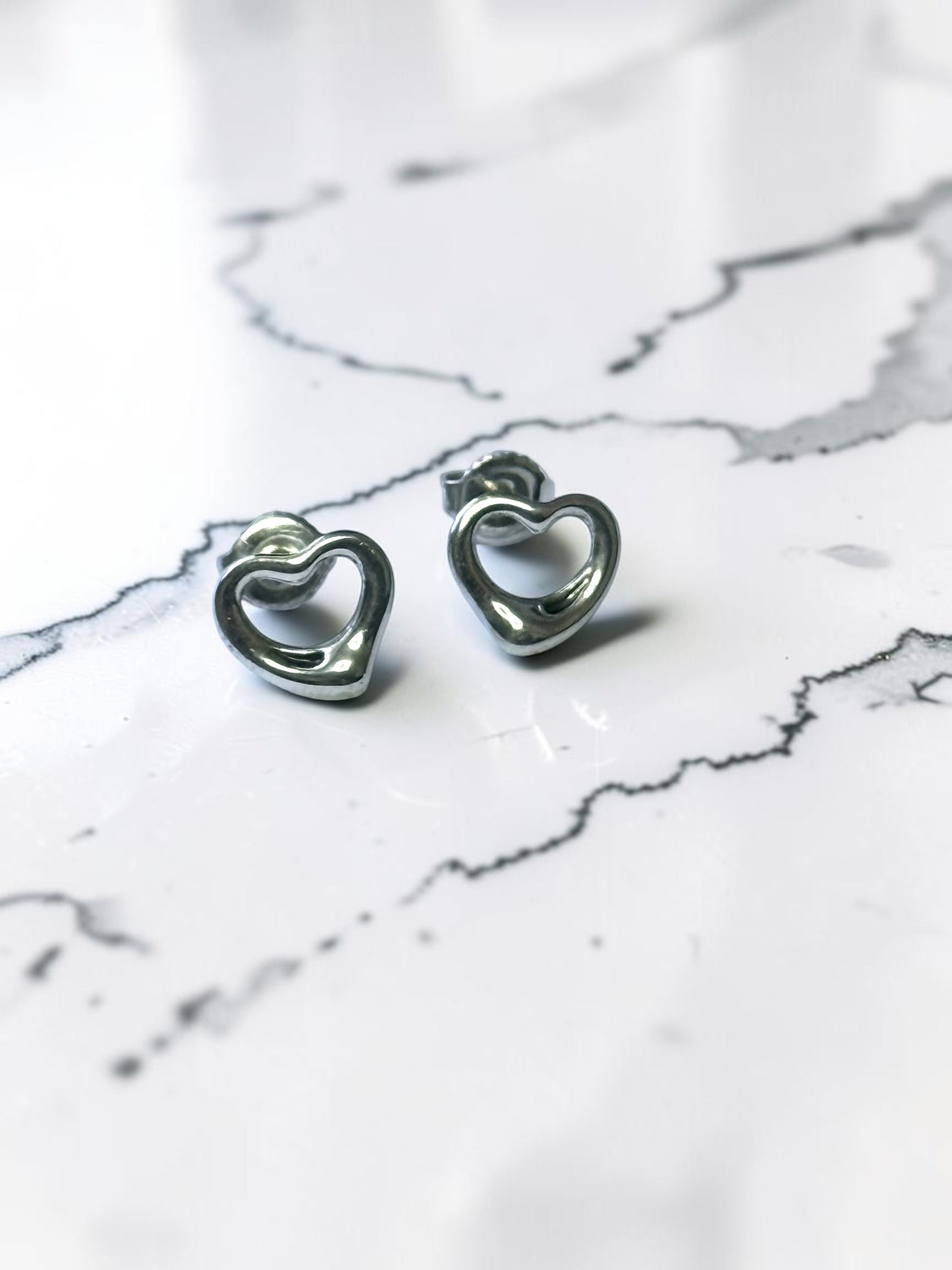 Tiffany & Co Elsa Peretti Open Heart Silver 925 Earring Studs