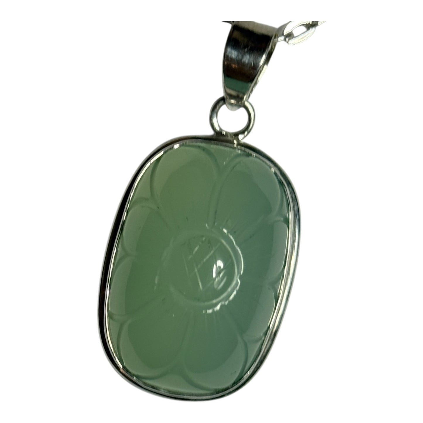 Retro Style Carved 66 Carat Nephrite Silver Pendant & Chain
