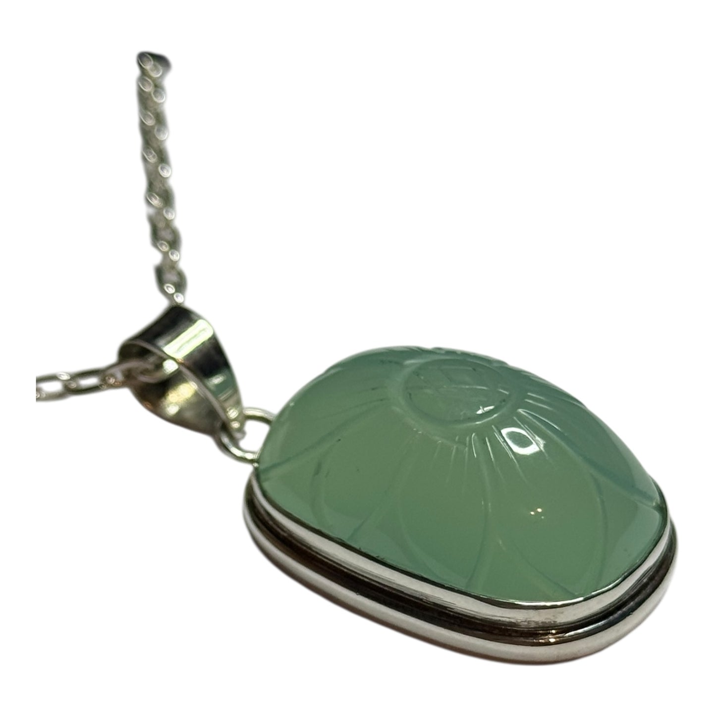 Retro Style Carved 66 Carat Nephrite Silver Pendant & Chain