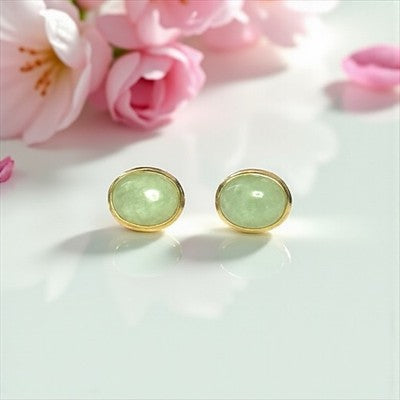 Pretty Oval Light Green Jade 9K Earrings