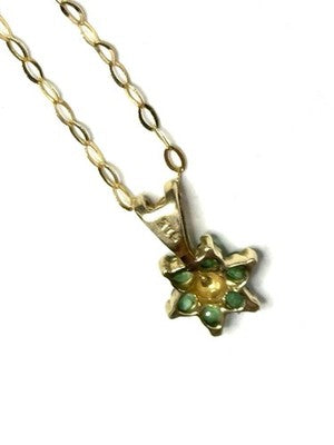Pretty Emerald & Diamond 9ct Gold Jewellery Set
