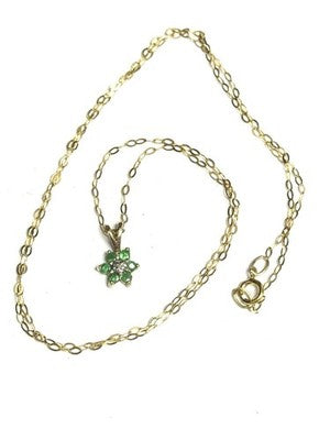 Pretty Emerald & Diamond 9ct Gold Jewellery Set