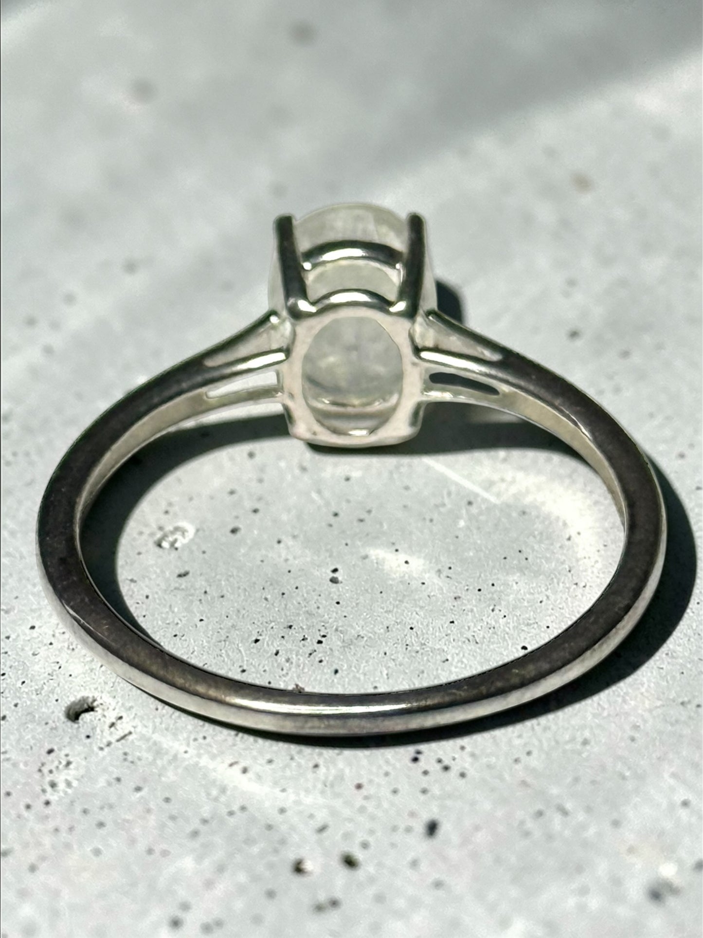 New Simple Moonstone Solitaire  Silver Ring Size Q