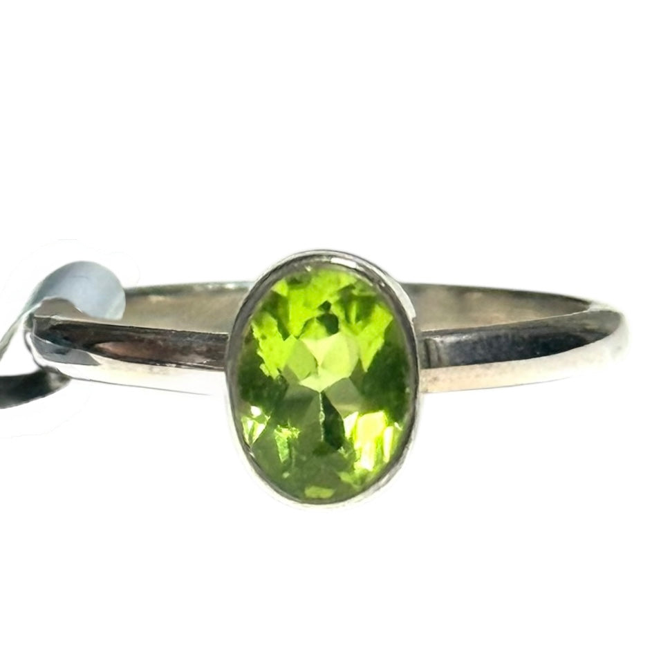 New Peridot Solitaire Silver Ring Size L - CSC