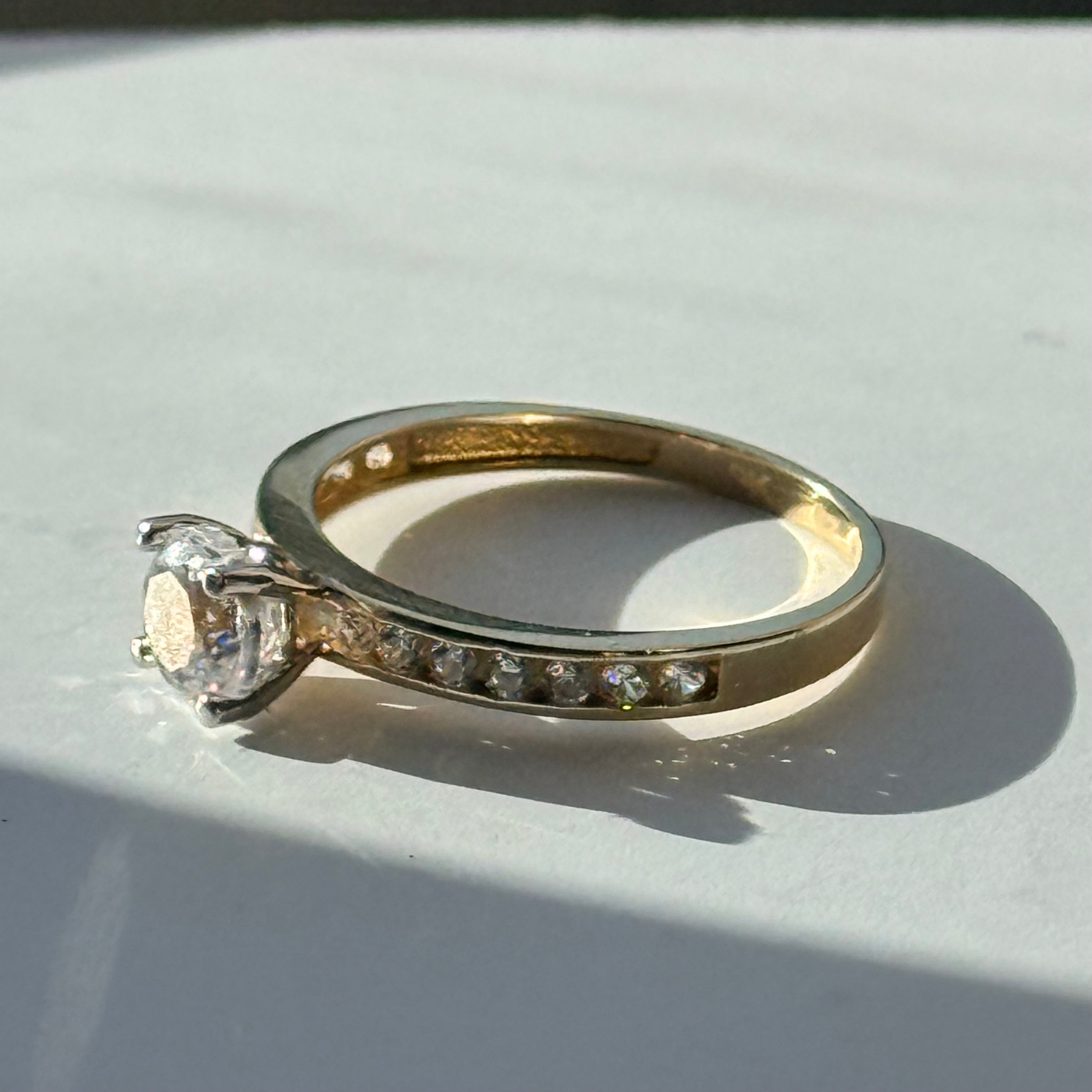 Bling Bling New 9ct Gold Stunning CZ Multi Gem Ring Size Q