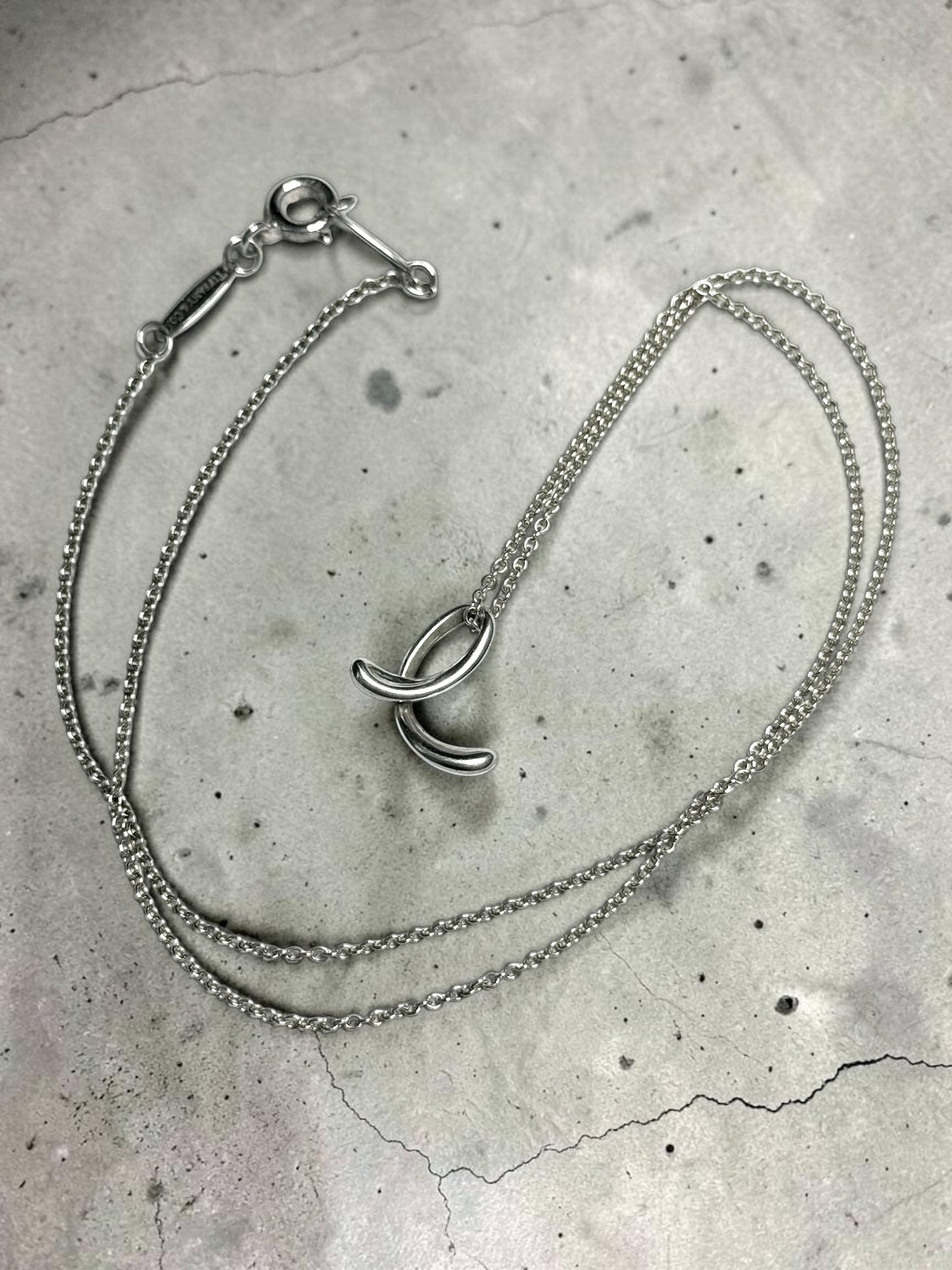 Tiffany & Co Initial 'e' Pendant Elsa Peretti 925 Silver + Chain