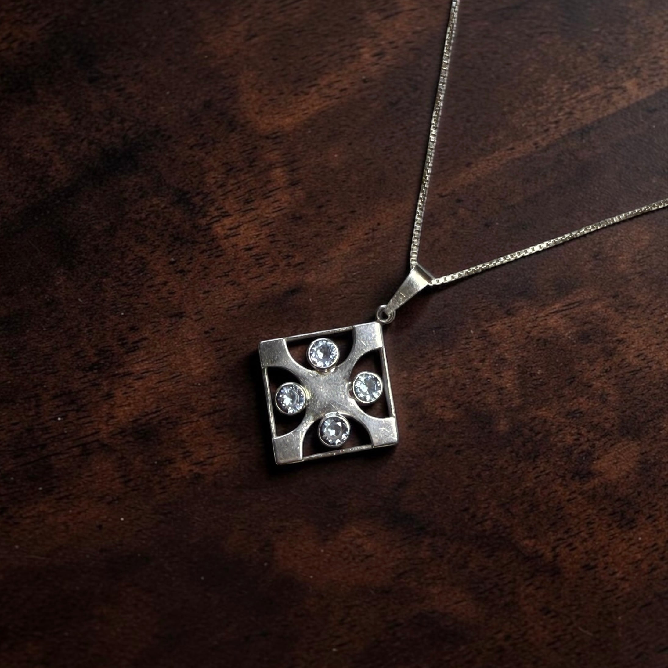 Vintage 1976 Finnish by Angelic Jewellery Topaz/Silver Pendant Collectors Piece