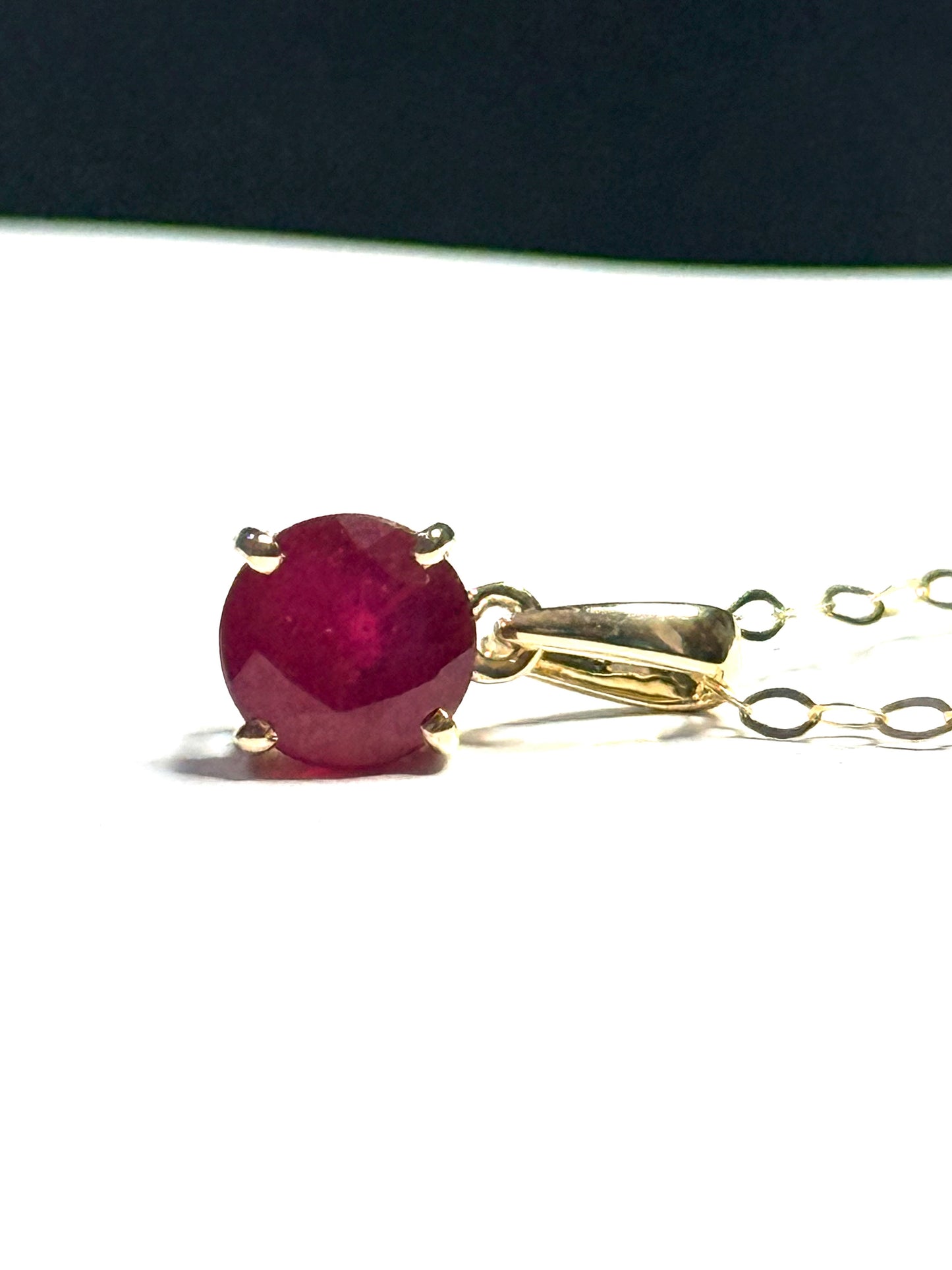 New AAA Ruby 9ct Gold Pendant & 18" 9ct Gold Chain