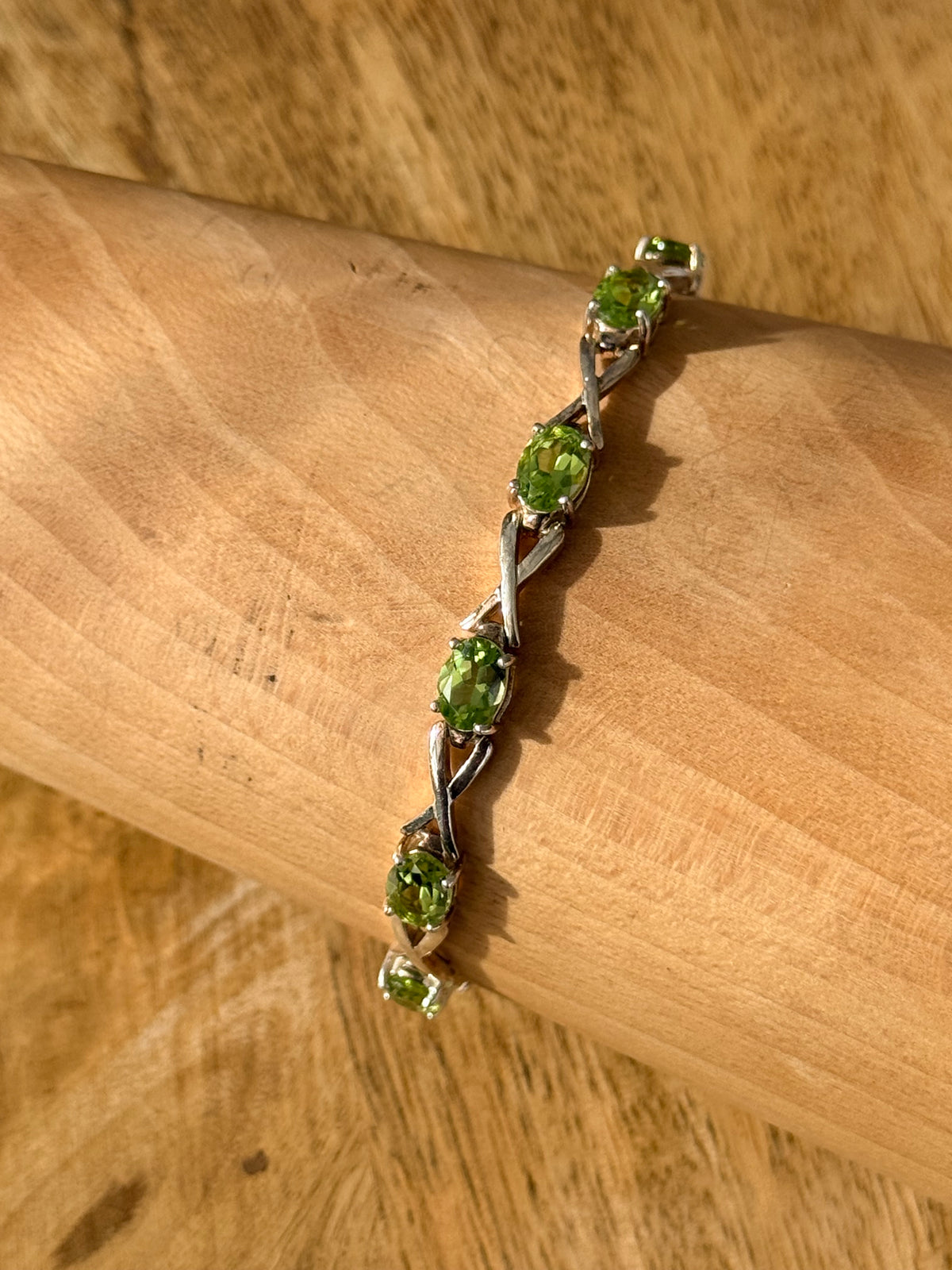 Gorgeous 8ct Peridot 925 Kiss Tennis Silver Bracelet 7 1/4"