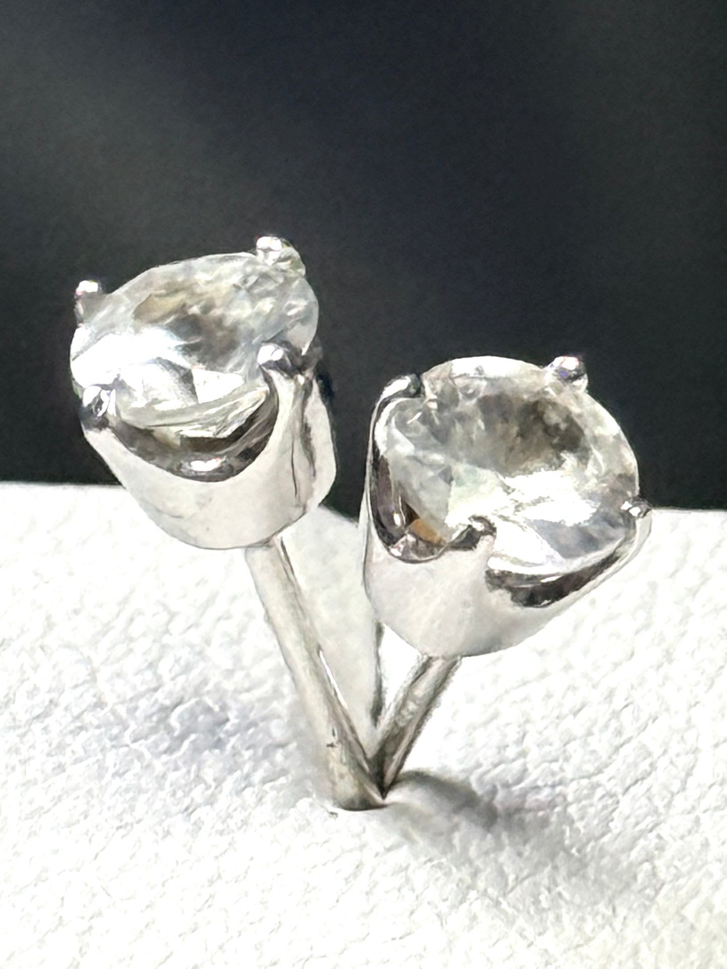 White Gold Rare Himalayan Beryl 0.49ct Round Stud Earrings