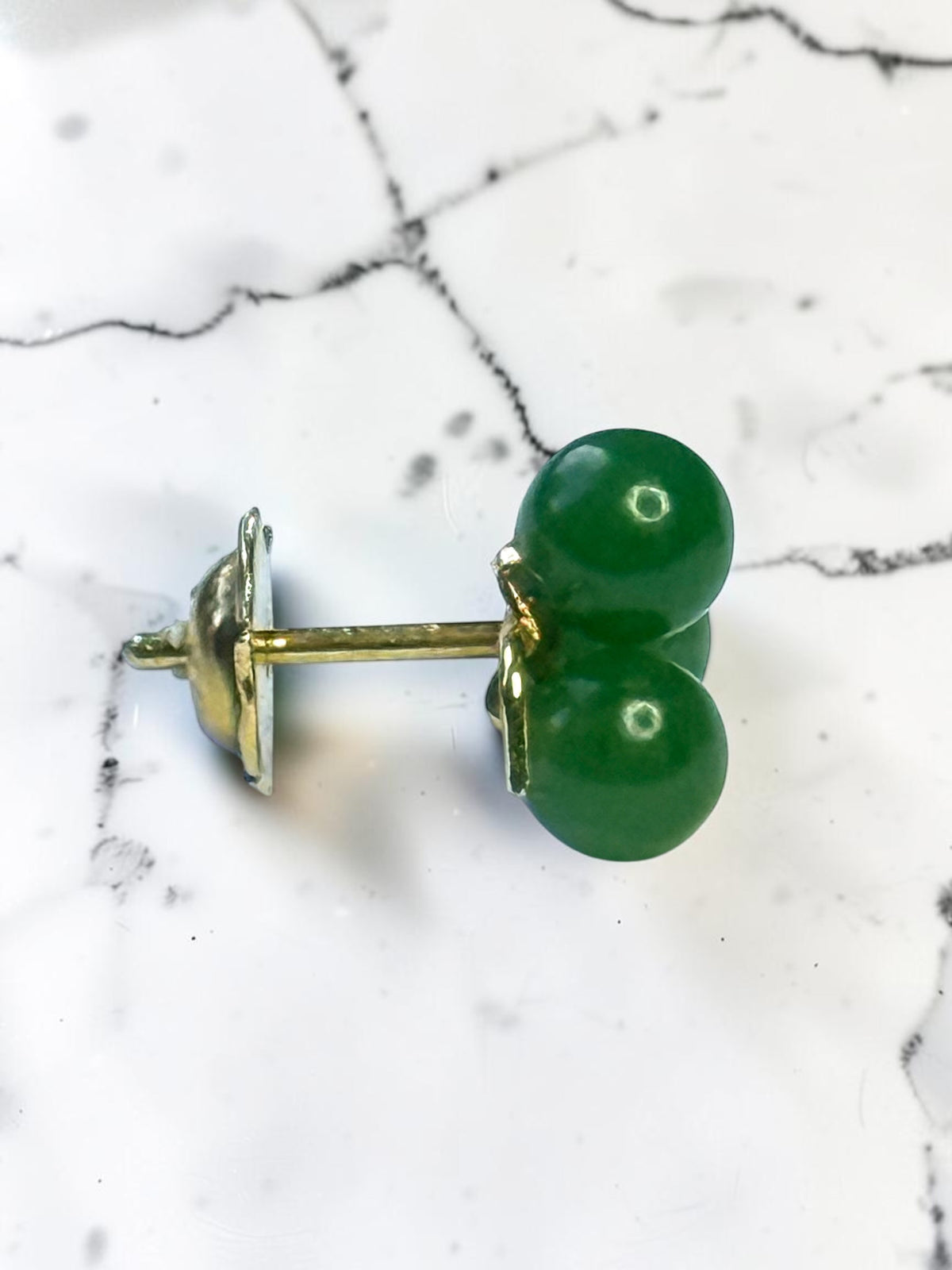 Unusual 1977 Hallmarked Nephrite Bead 9k Gold Earrings