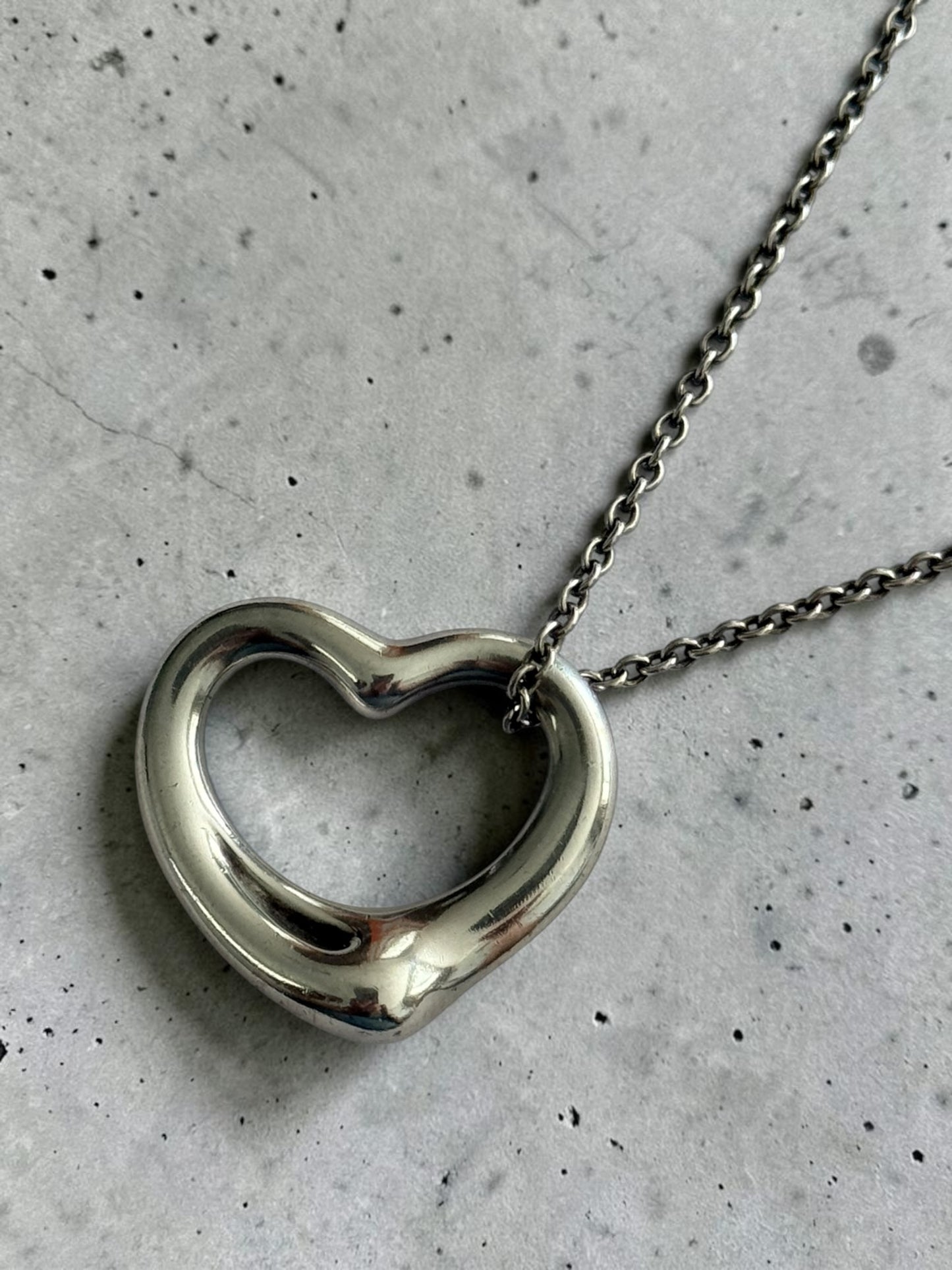 Tiffany & Co Medium 22mm Elsa Peretti Heart Pendant & Chain