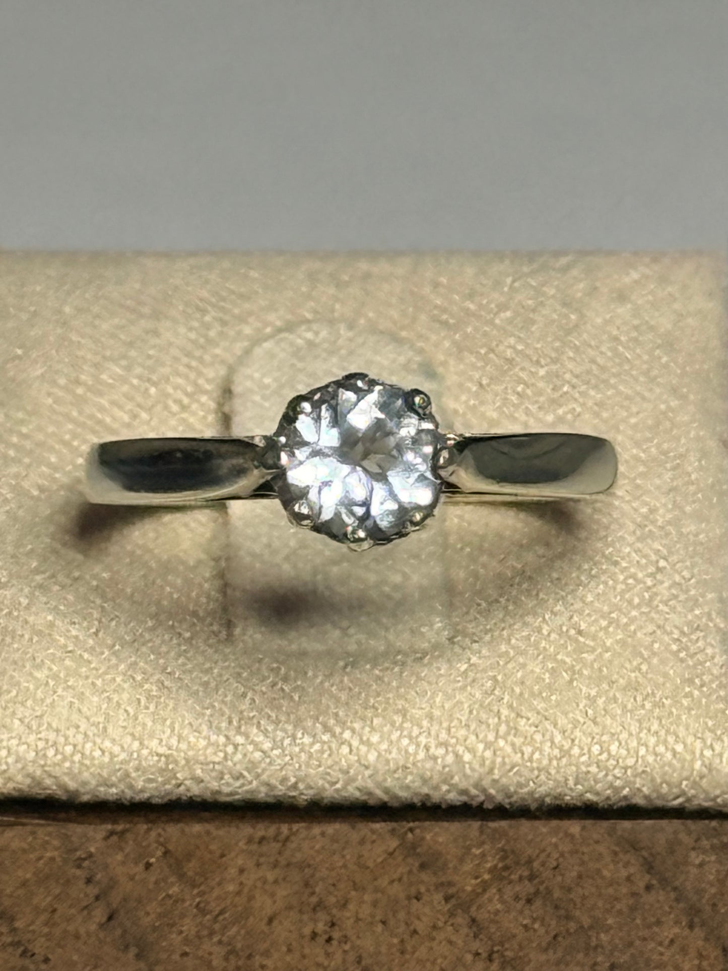 Vintage 0.66ct Aquamarine Solitaire 9k White Gold Ring Size M 1/2