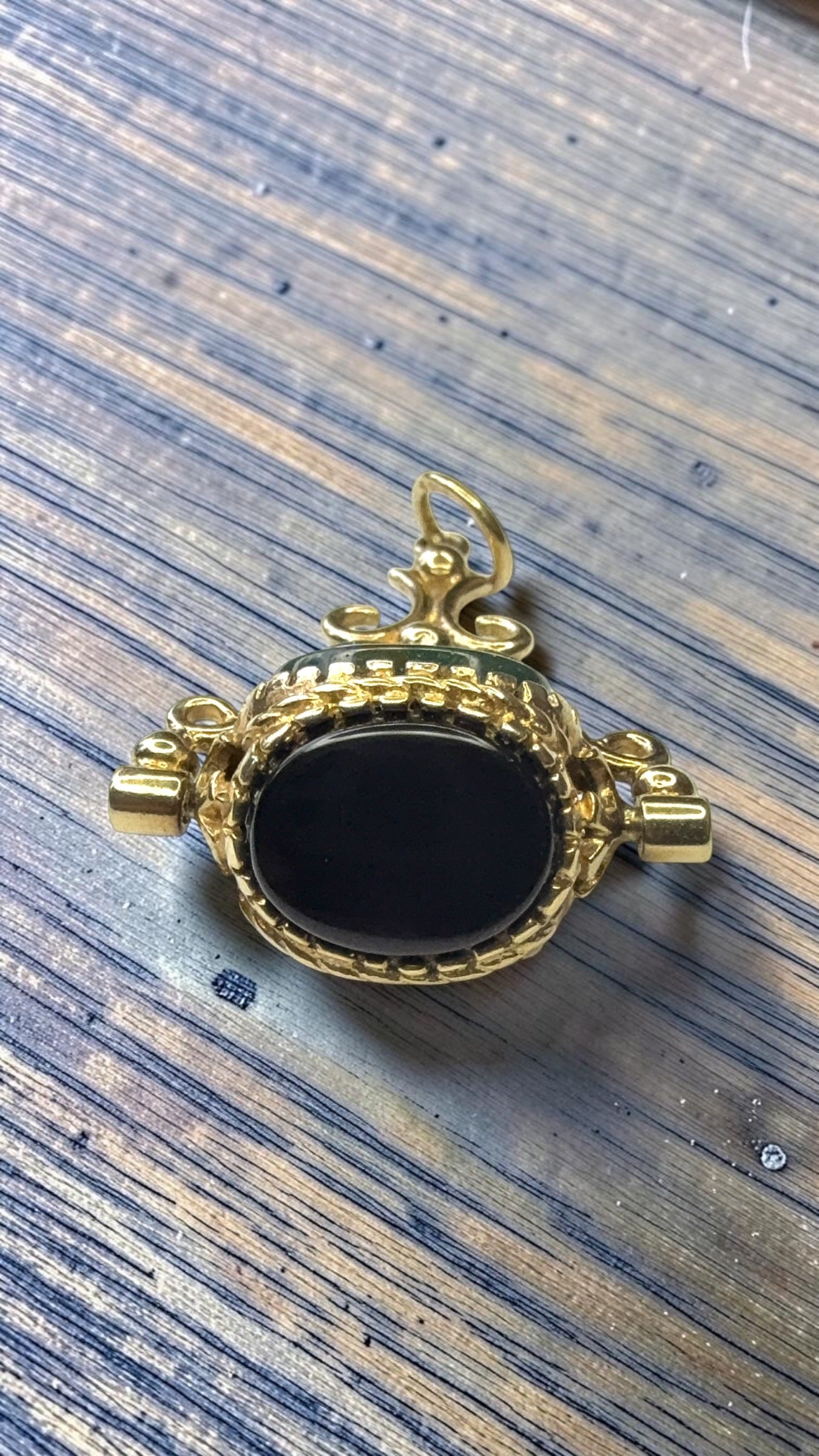 Vintage 9k Swivel Fob Carnelian/Onyx/Bloodstone Hallmarked On 9k