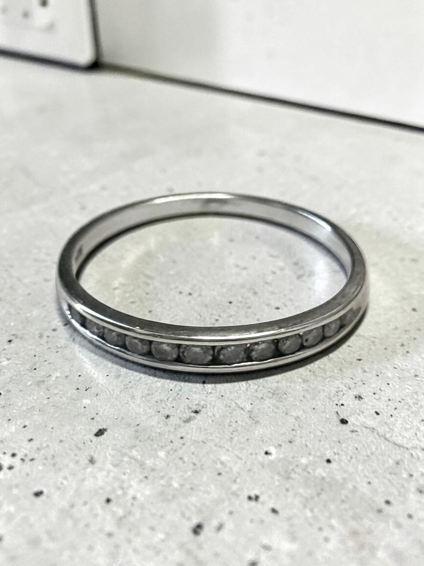 Vintage 0.25ct Diamond White Gold Channel Set Ring Size O