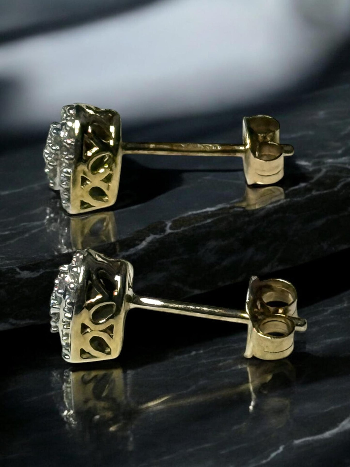 Exquisite 64 Diamond 0.32ct Cluster Earrings 9ct Gold Hallmarked