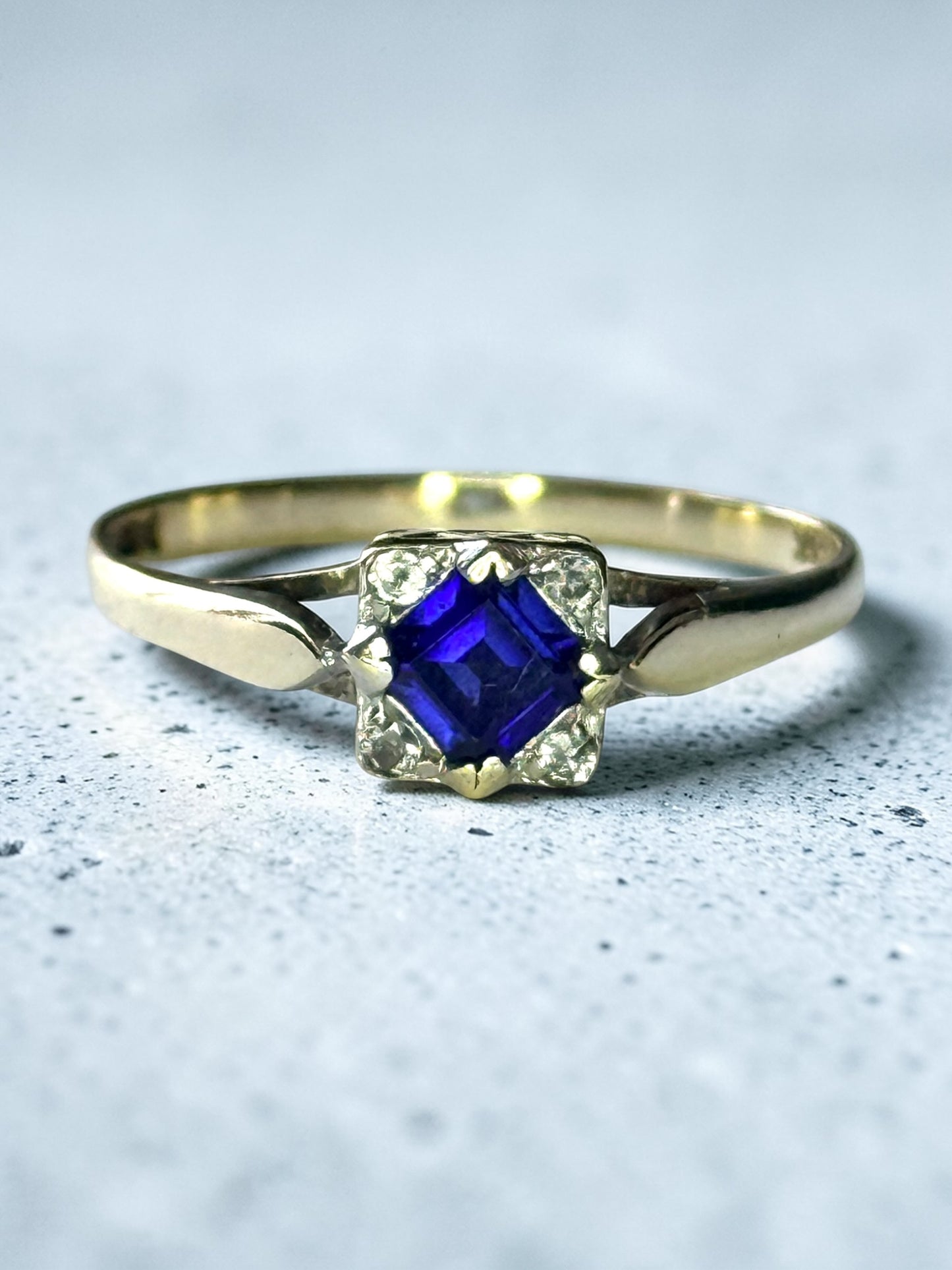 Vintage 1970 Blue Sapphire & White Spinel Gold Ring