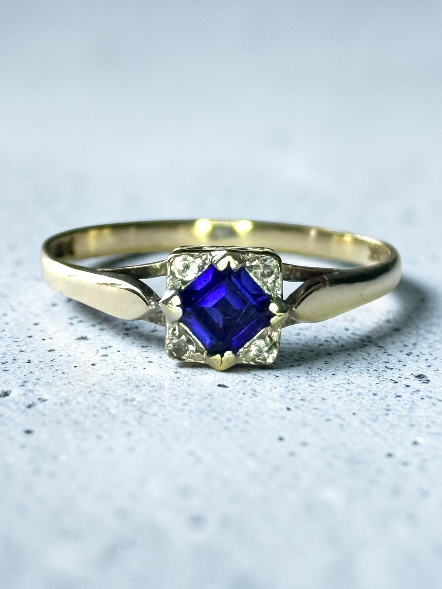 Vintage 1970 Blue Sapphire & White Spinel Gold Ring