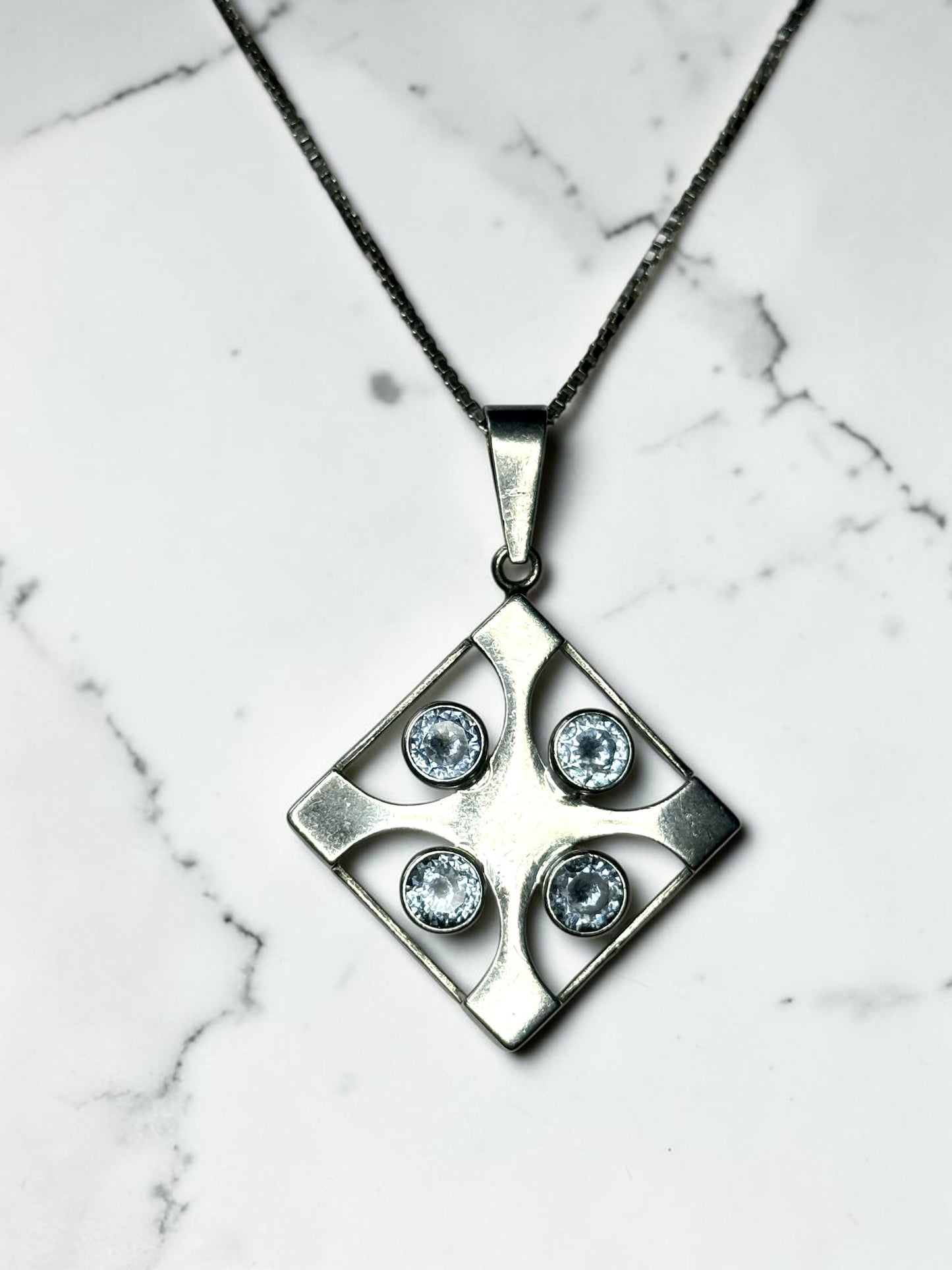 Vintage 1976 Finnish by Angelic Jewellery Topaz/Silver Pendant Collectors Piece