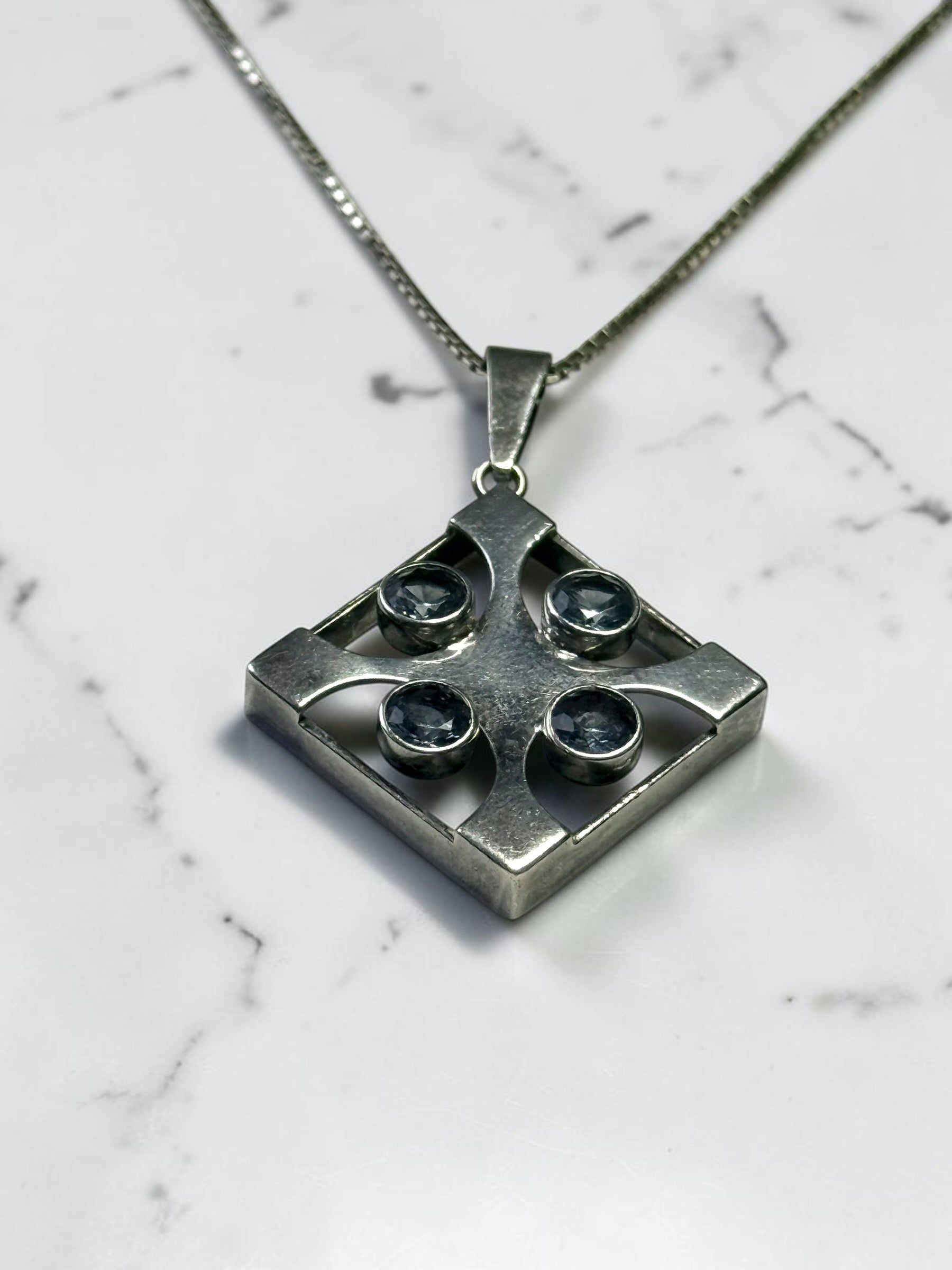 Vintage 1976 Finnish by Angelic Jewellery Topaz/Silver Pendant Collectors Piece