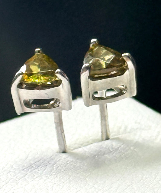 9k White Gold Rare Sphene/Titanite 0.43ct Trillion Stud Earrings