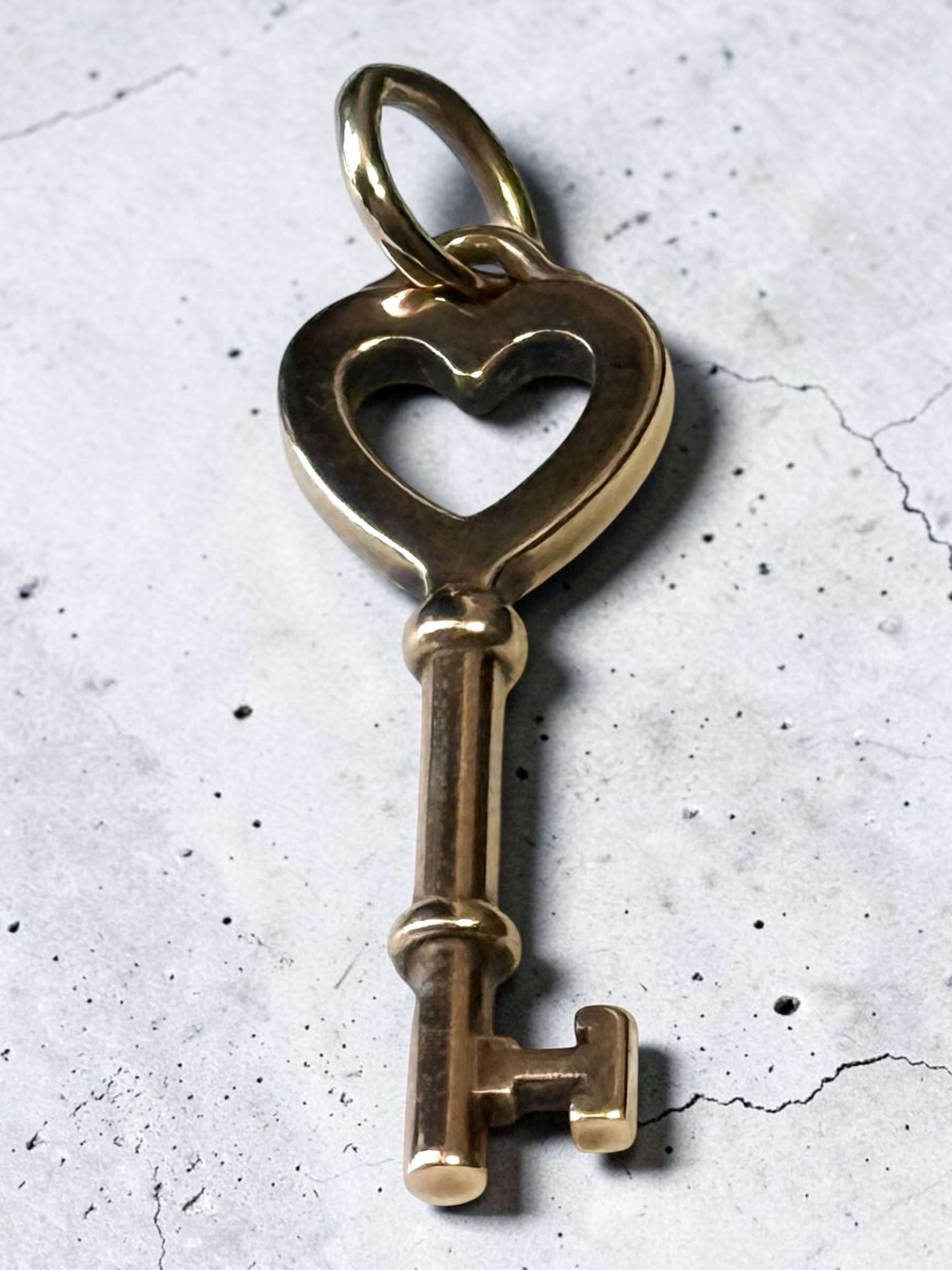 18ct Gold Tiffany & Co Key Pendant