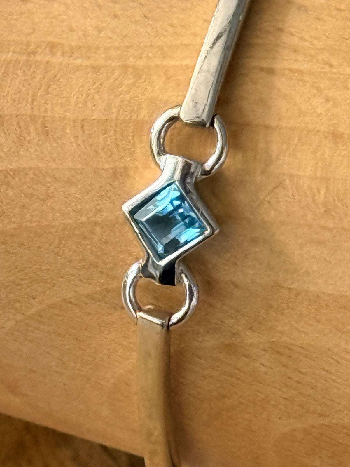 Pretty Lightweight Topaz Oval Link 925 Silver Bracelet 7 1/2"