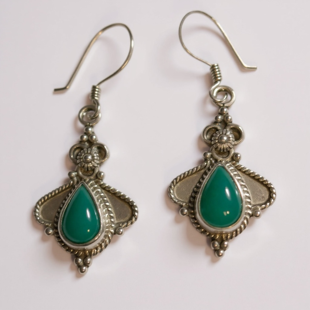 Vintage Chrysoprase Cabochon Silver Dangle Earrings