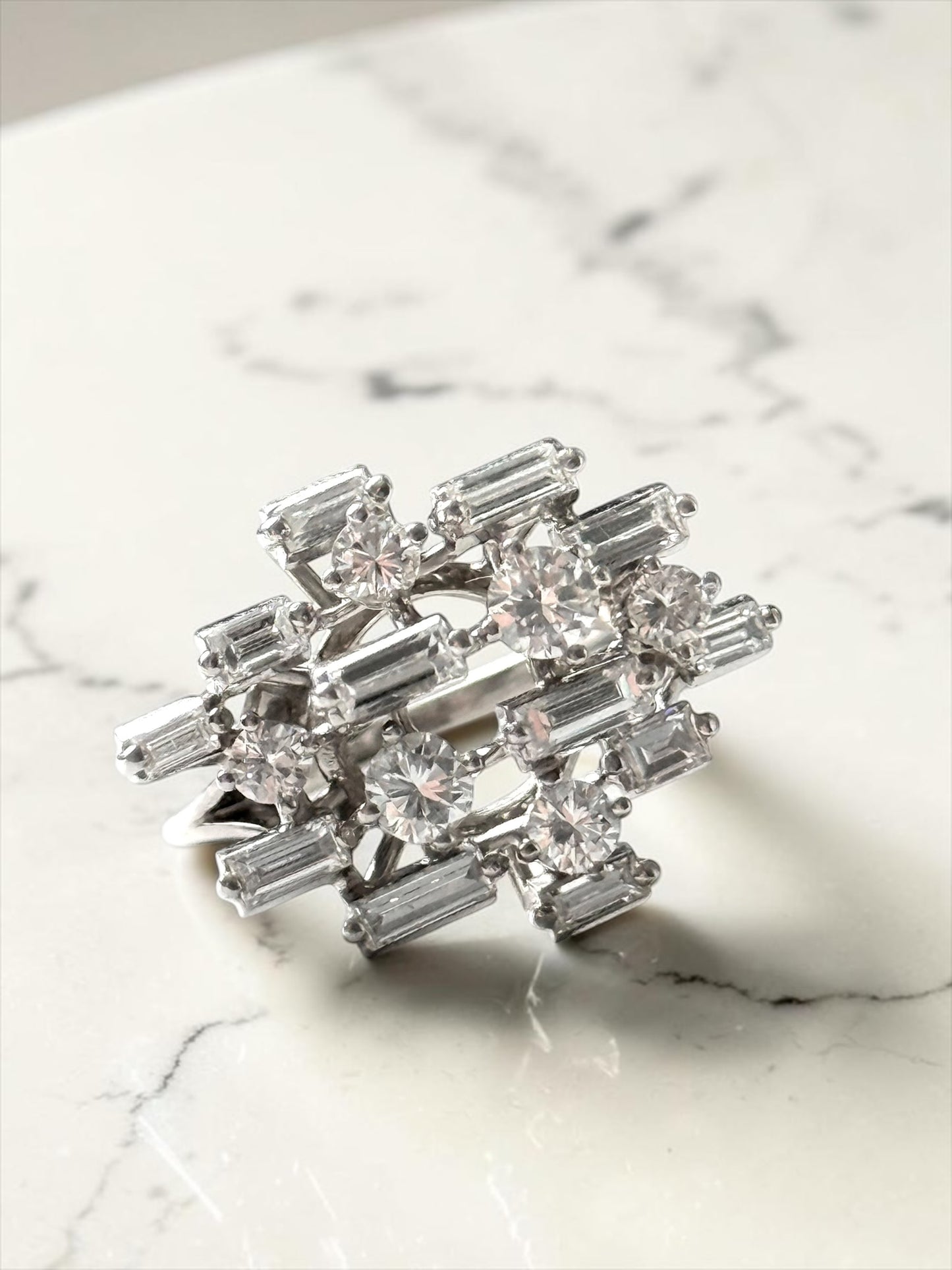 Vintage 18k White Gold Multi Diamond 2.2ct Ring