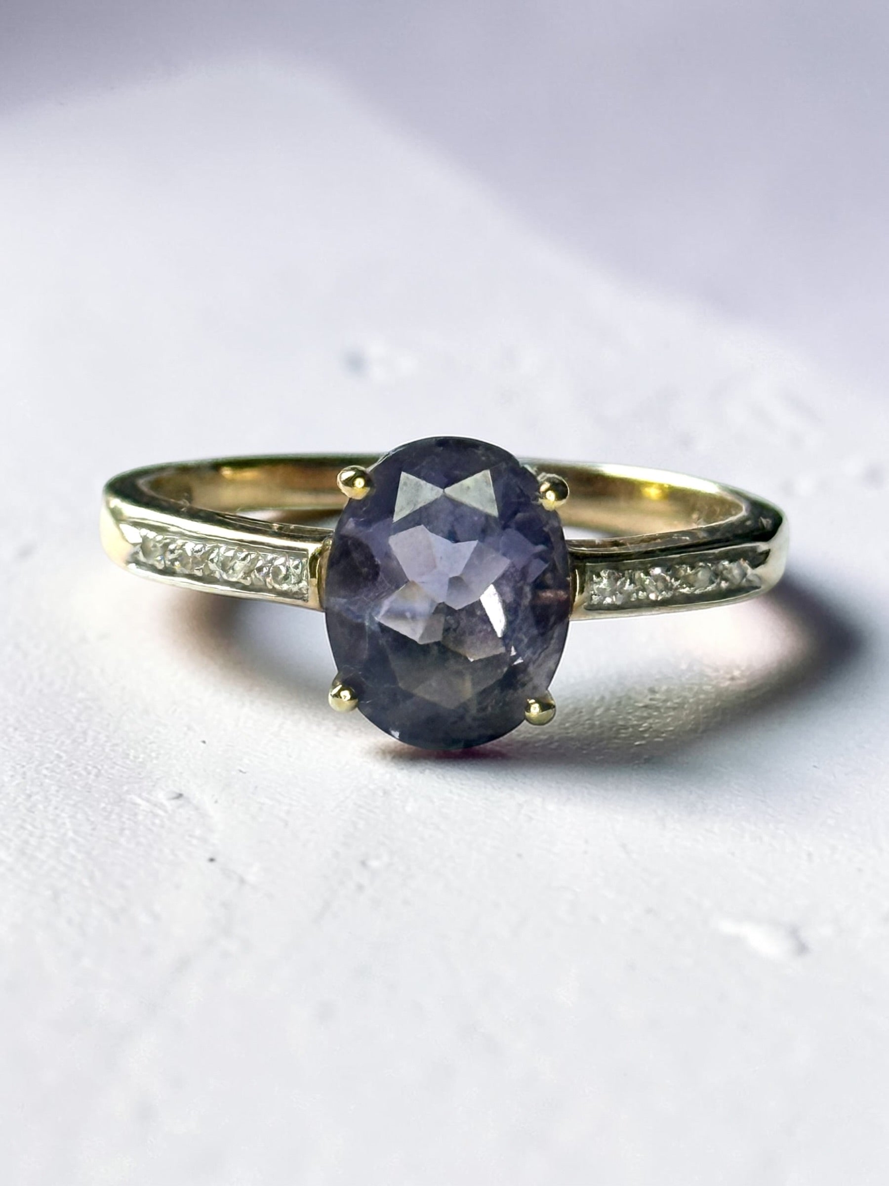 Vintage Amethyst & Diamond Gold Ring