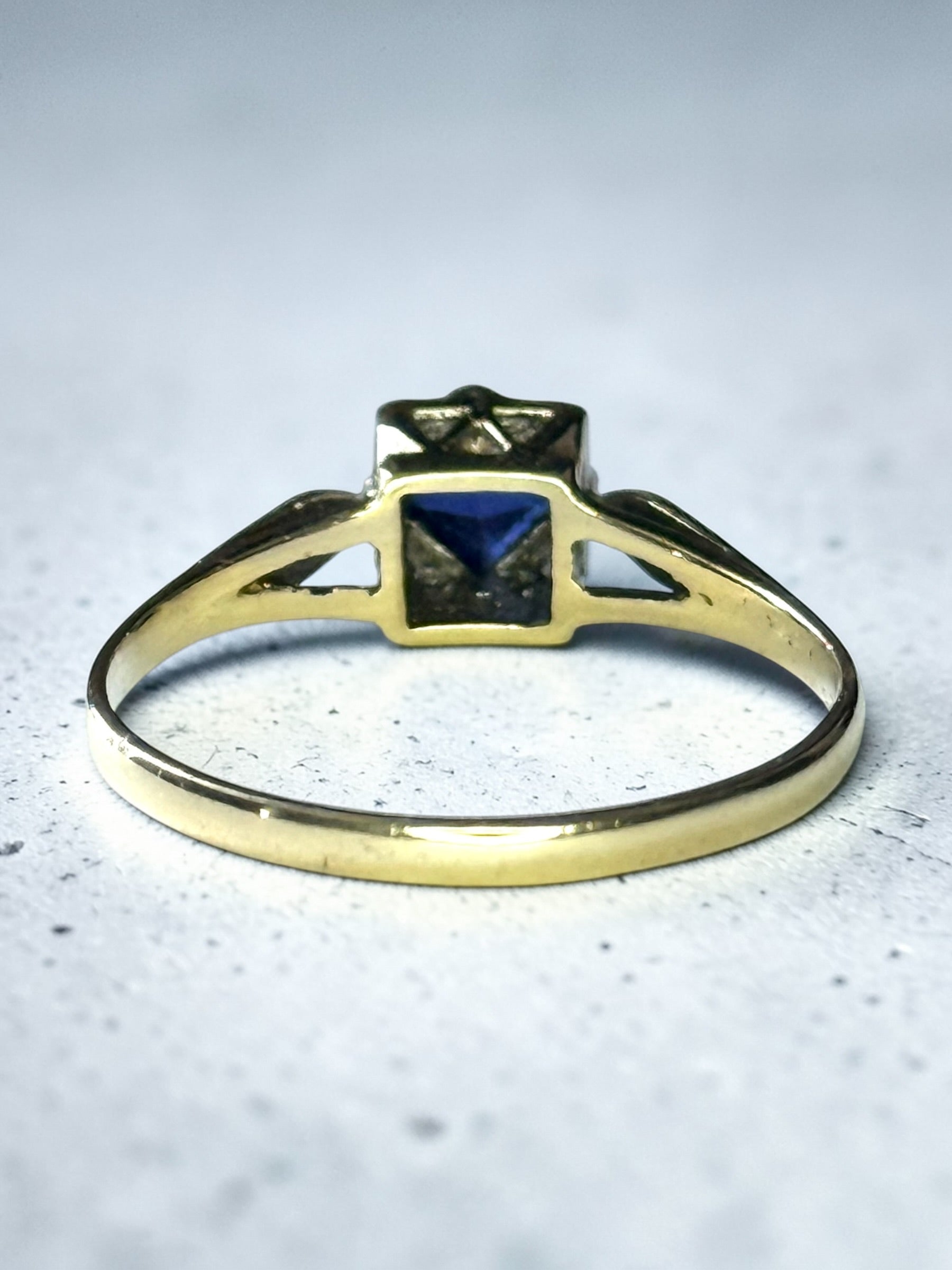 Vintage 1970 Blue Sapphire & White Spinel Gold Ring