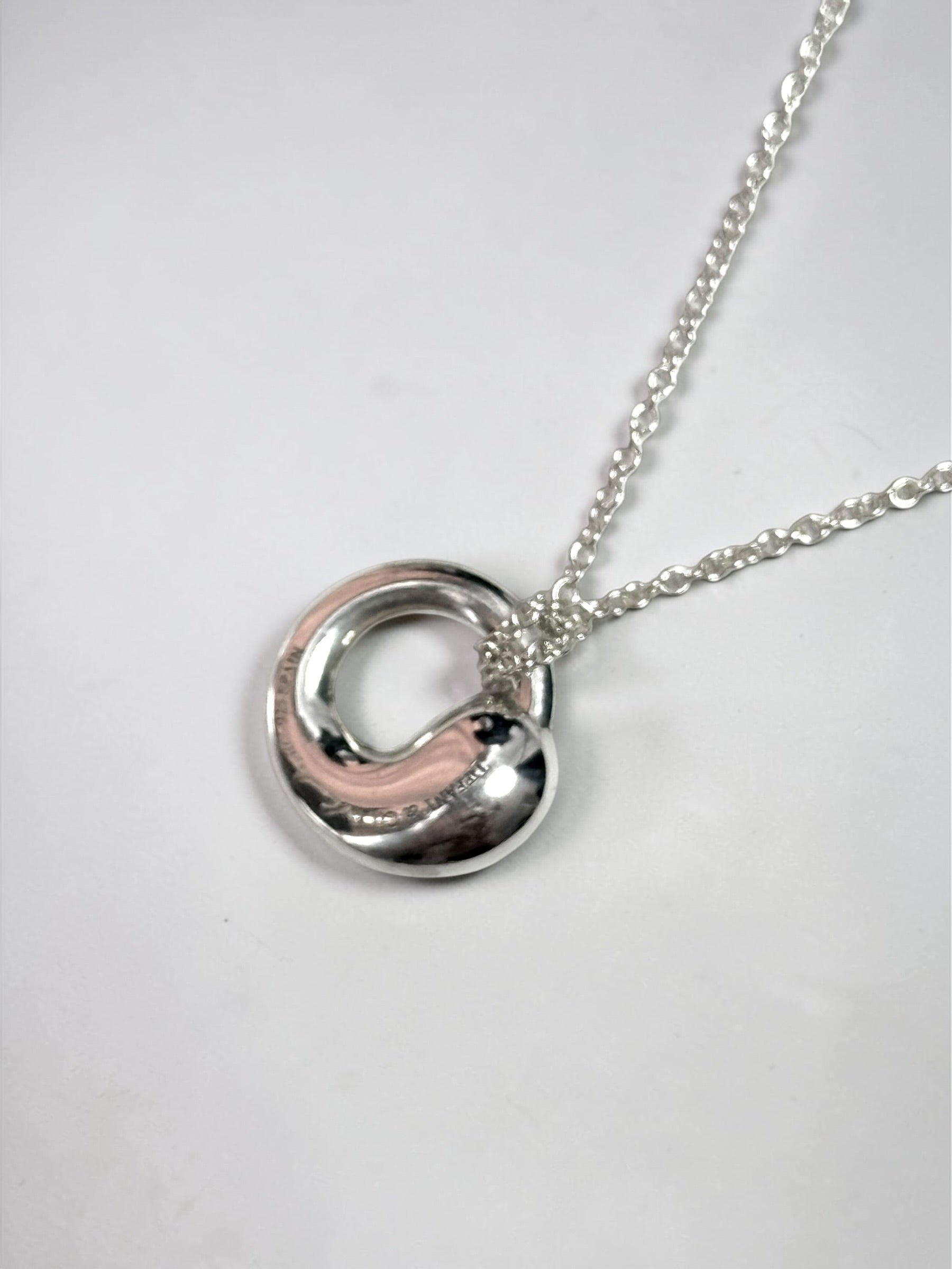 Authentic Tiffany & Co - Elsa Peretti Eternal Circle Pendant & Tiffany Chain