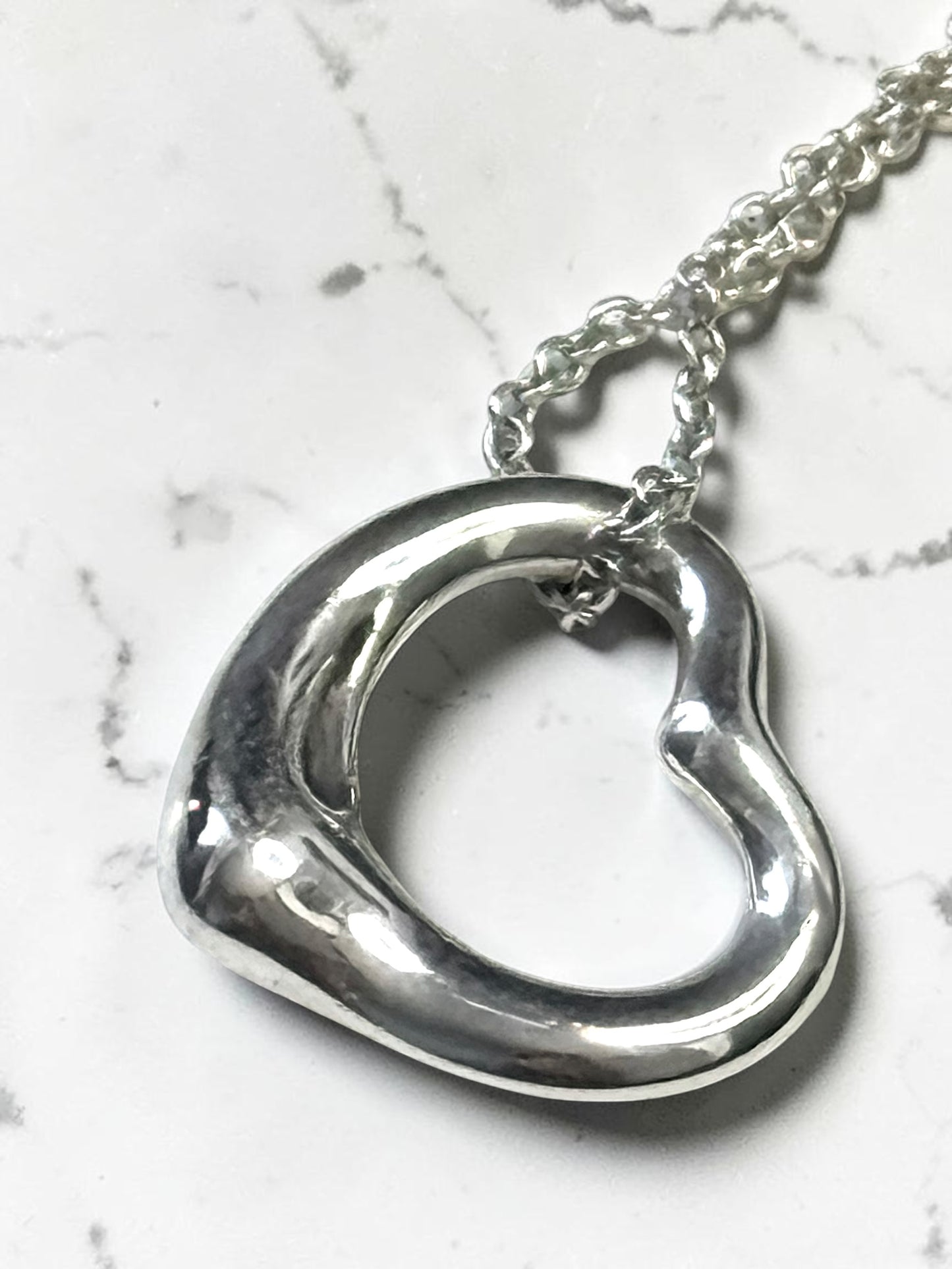 Tiffany & Co Iconic Open Heart Medium Elsa Peretti Silver Pendant & Chain